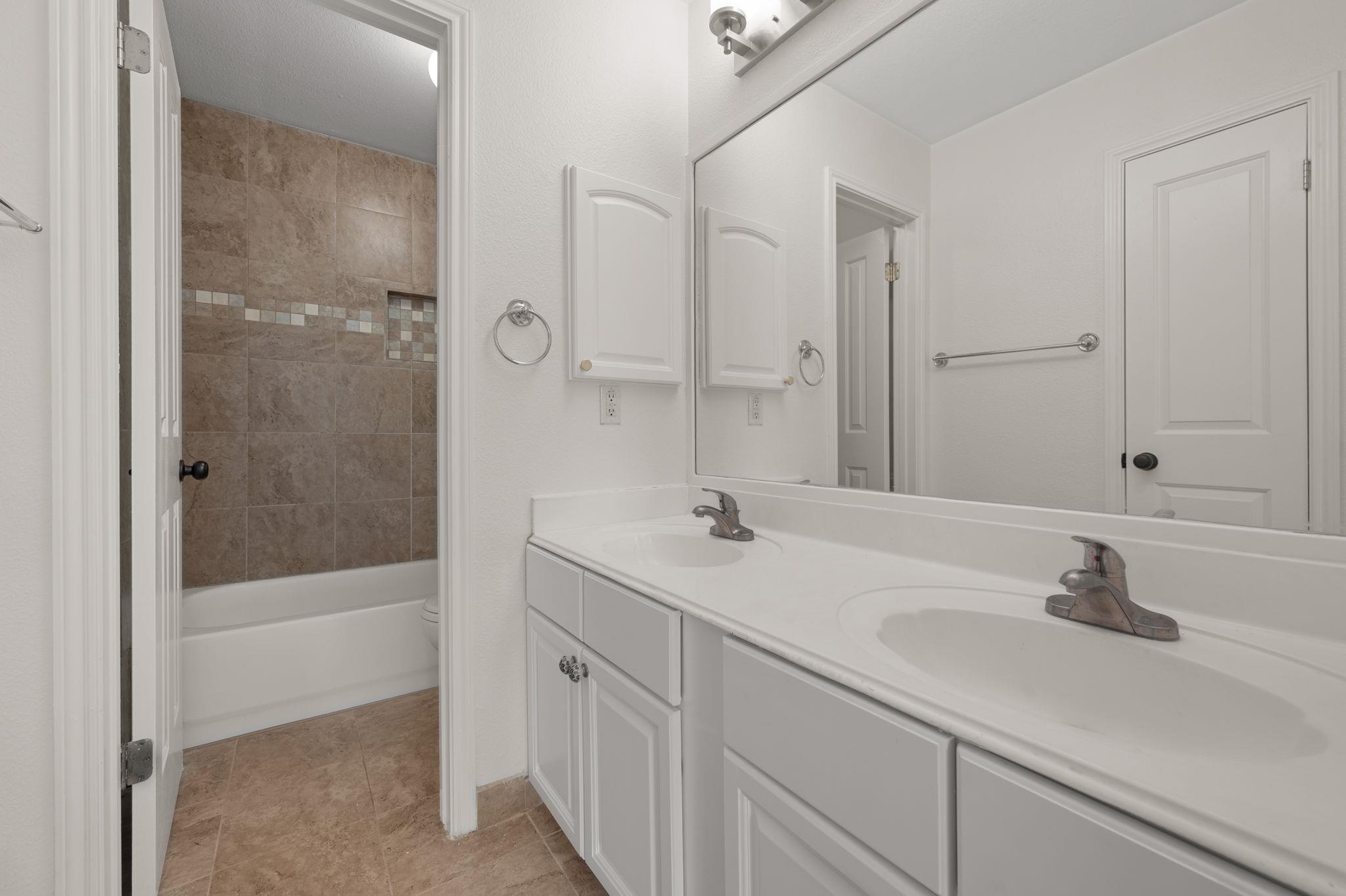 801 W Olympic Dr, Pflugerville, TX 78660