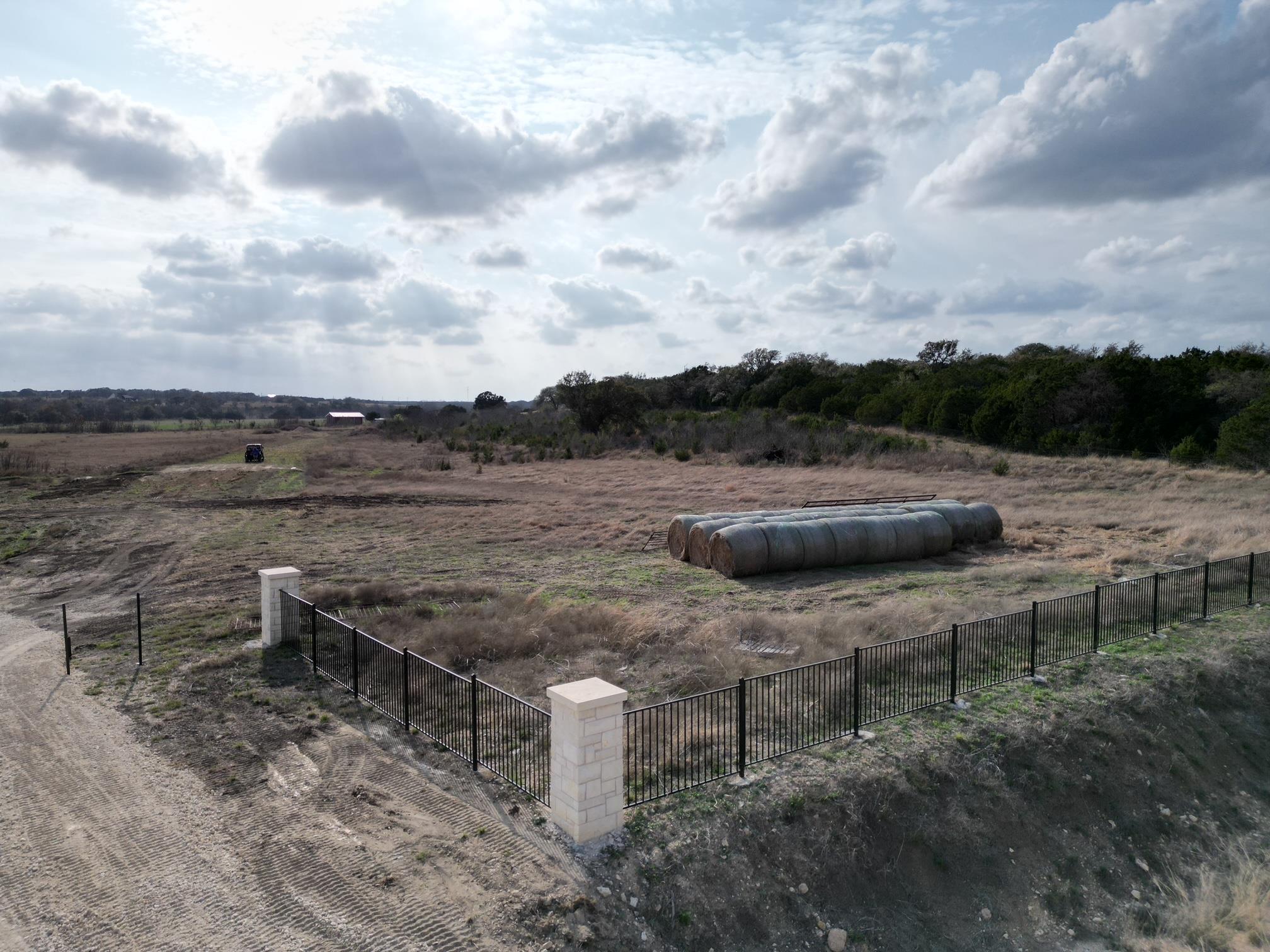 104 Scotty Ln, Liberty Hill, TX 78642