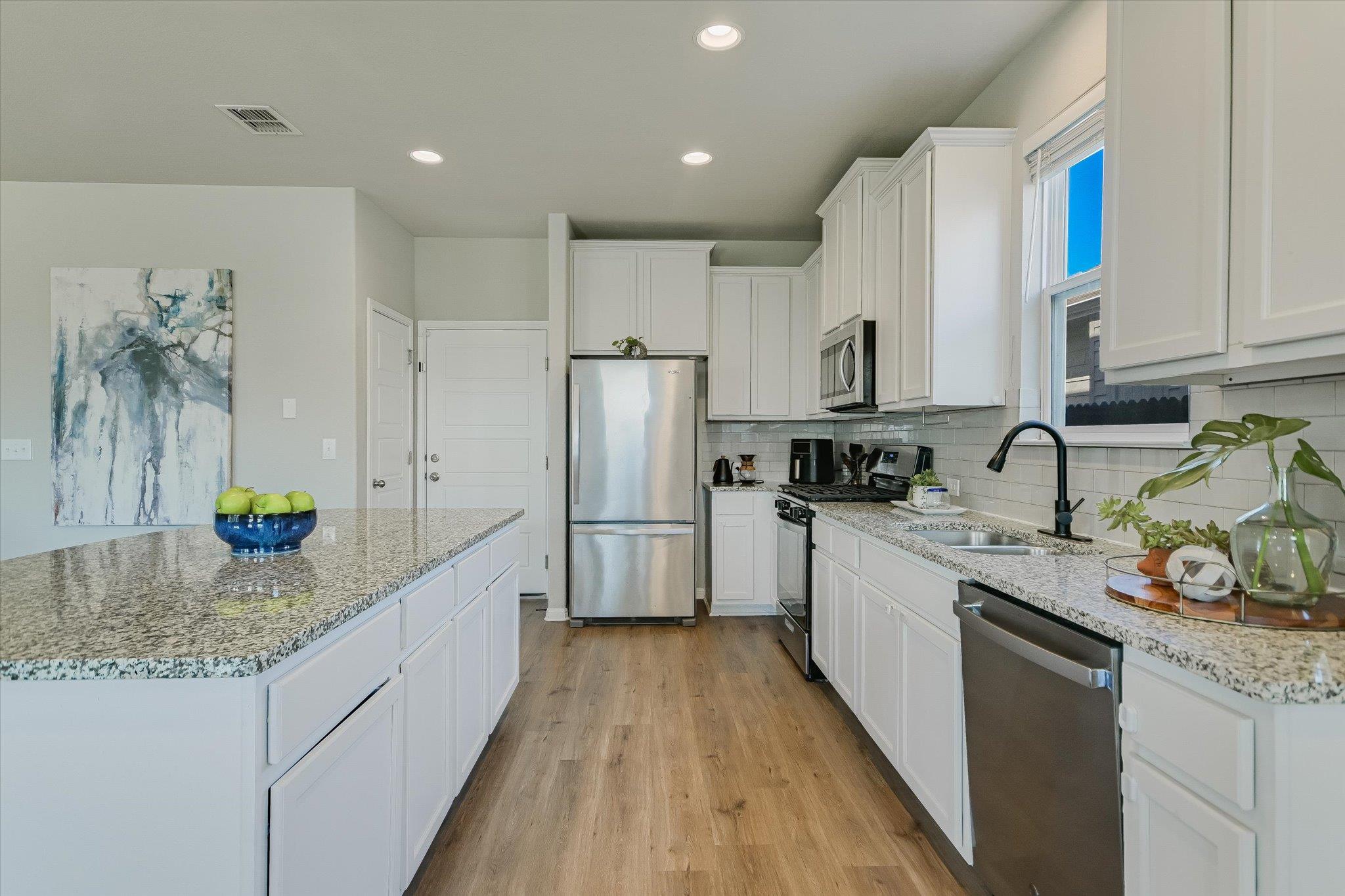 6304 Gunflint Dr, Austin, TX 78747