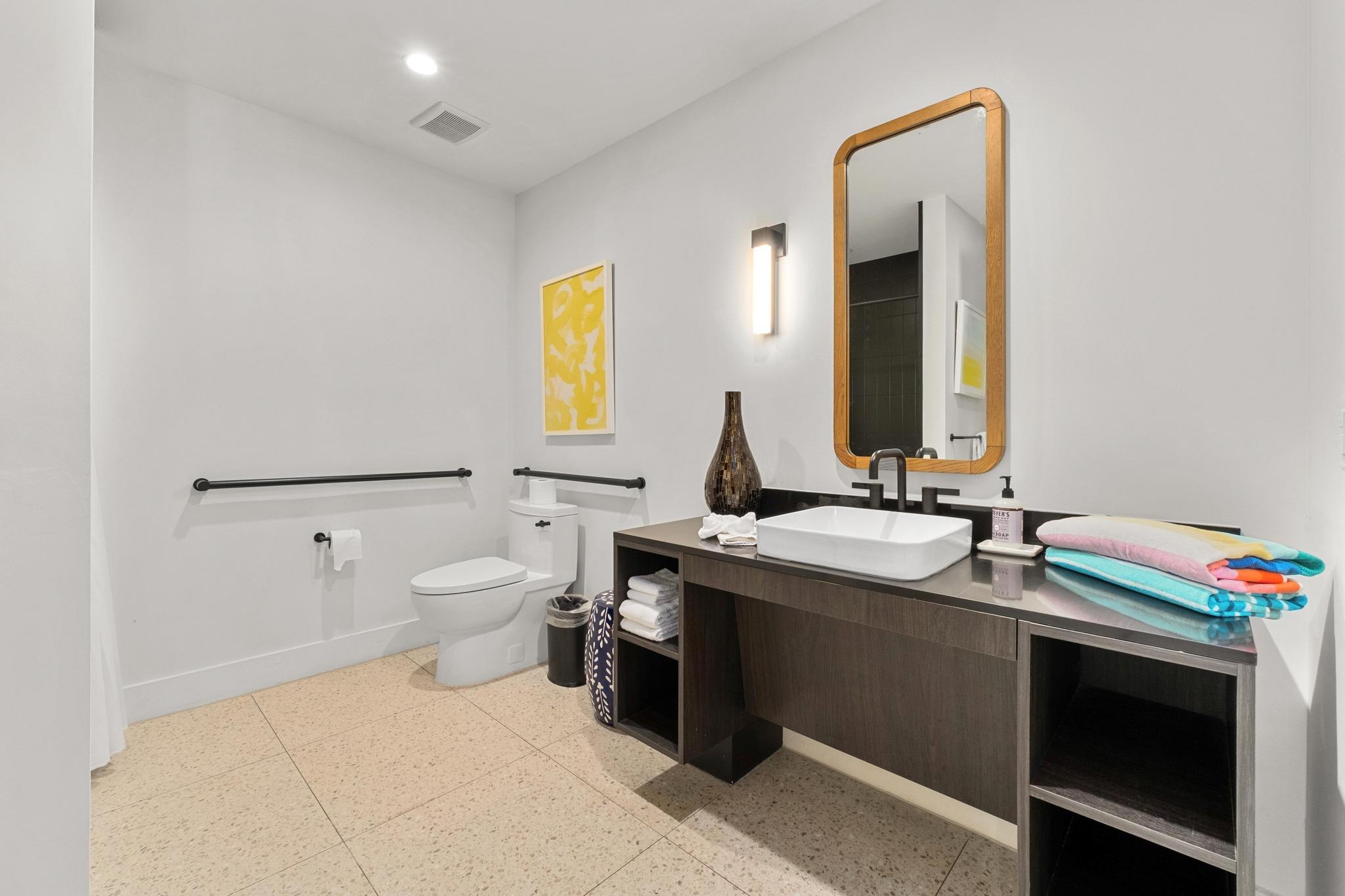 48 East Ave # 1310, Austin, TX 78701