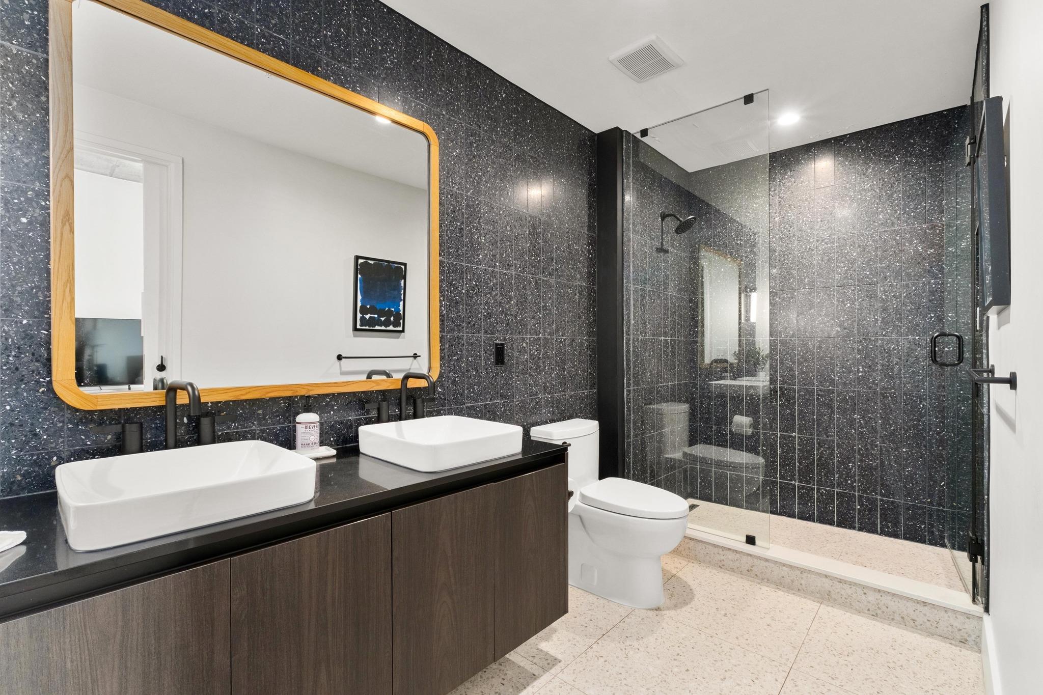 48 East Ave # 1310, Austin, TX 78701