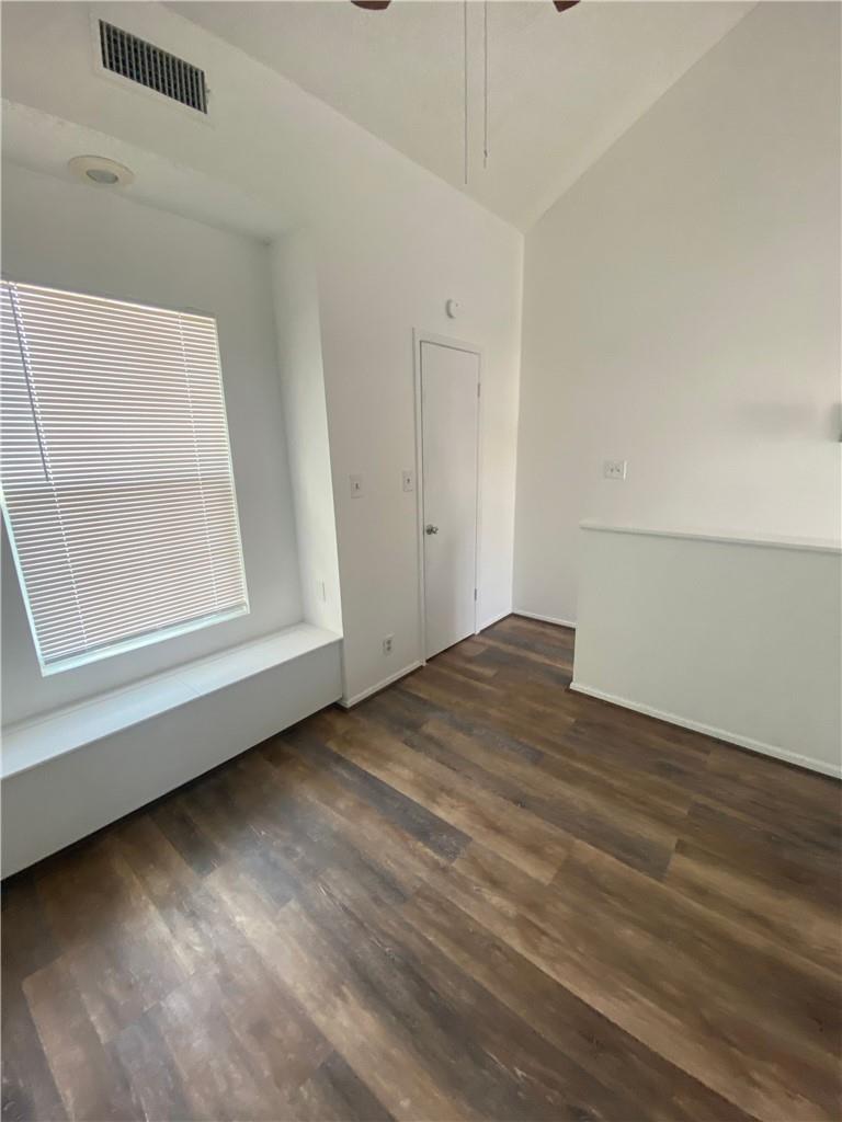 912 W 22 1/2 St # J, Austin, TX 78705