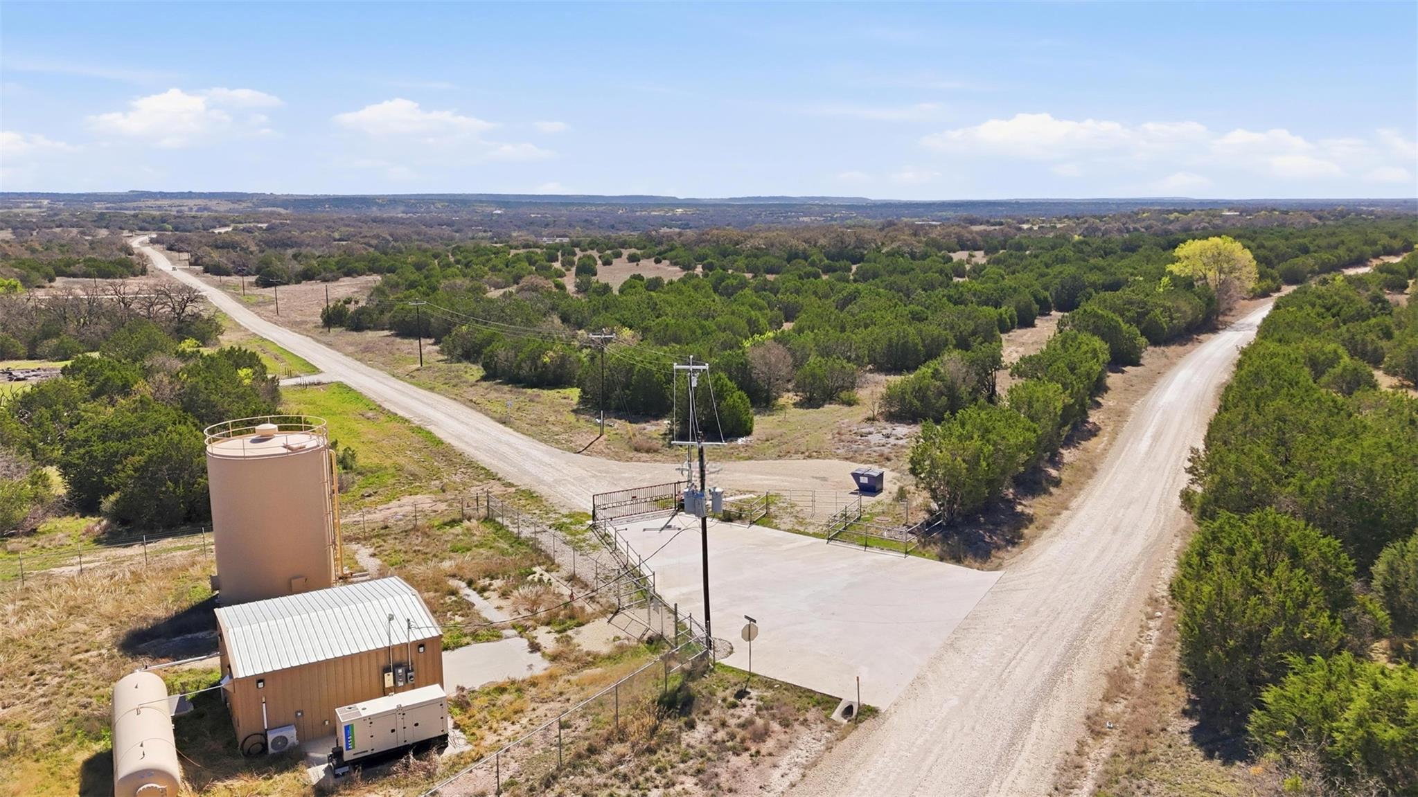 300 Willow Oak Dr, Goldthwaite, TX 76844