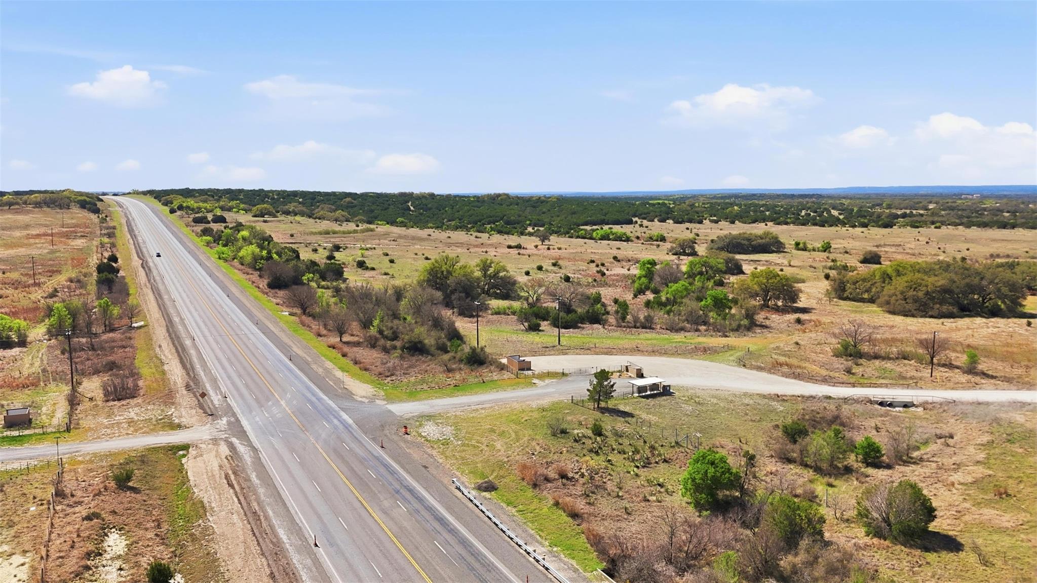 300 Willow Oak Dr, Goldthwaite, TX 76844