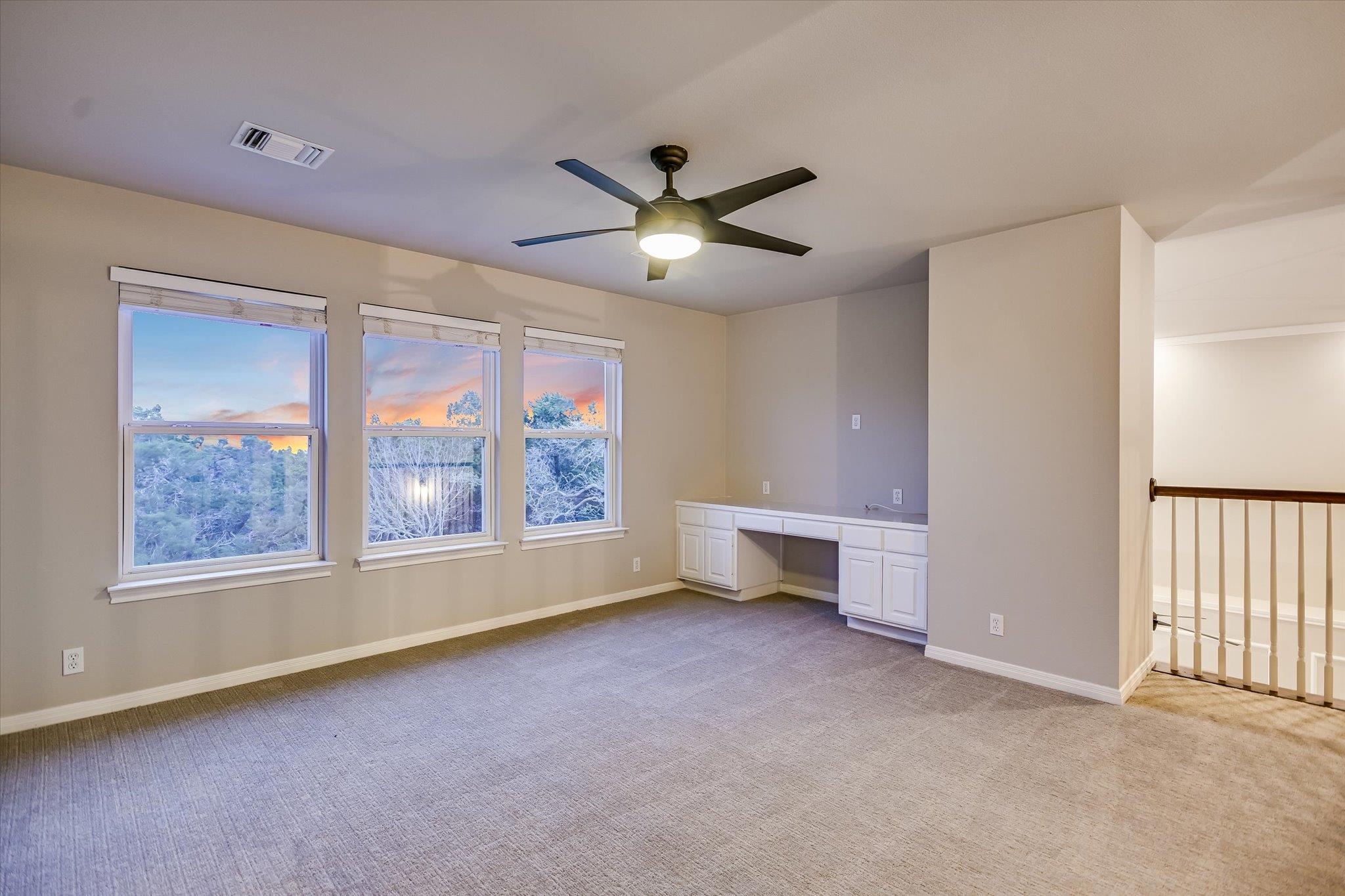 504 Saddlehorn Dr, Dripping Springs, TX 78620