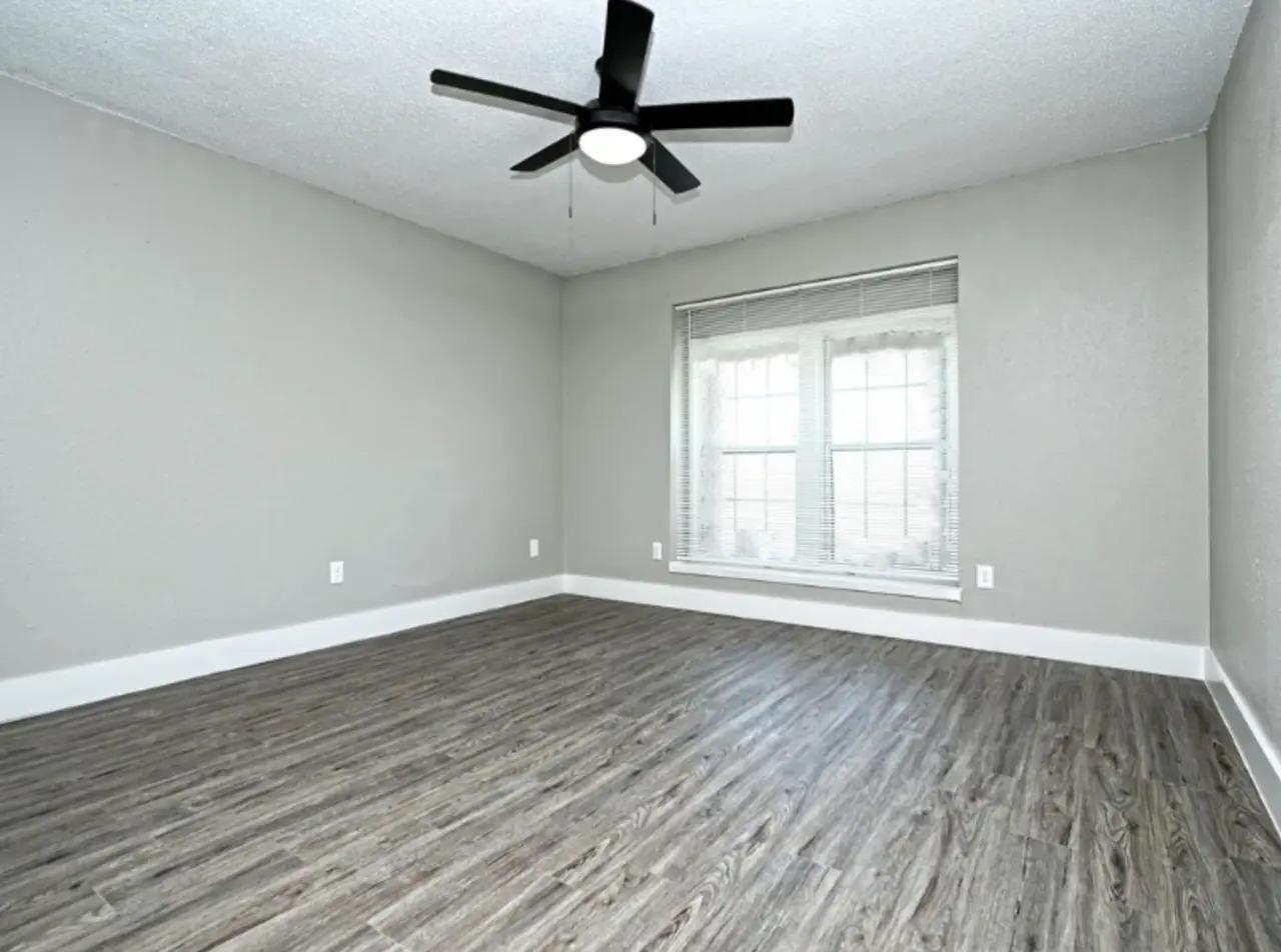 1720 Wooten Park Dr # 113, Austin, TX 78757