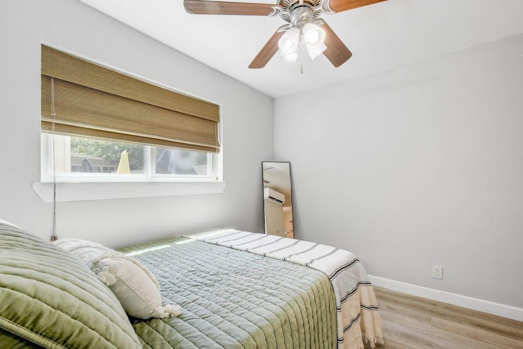 1111 W 10th St # 106, Austin, TX 78703