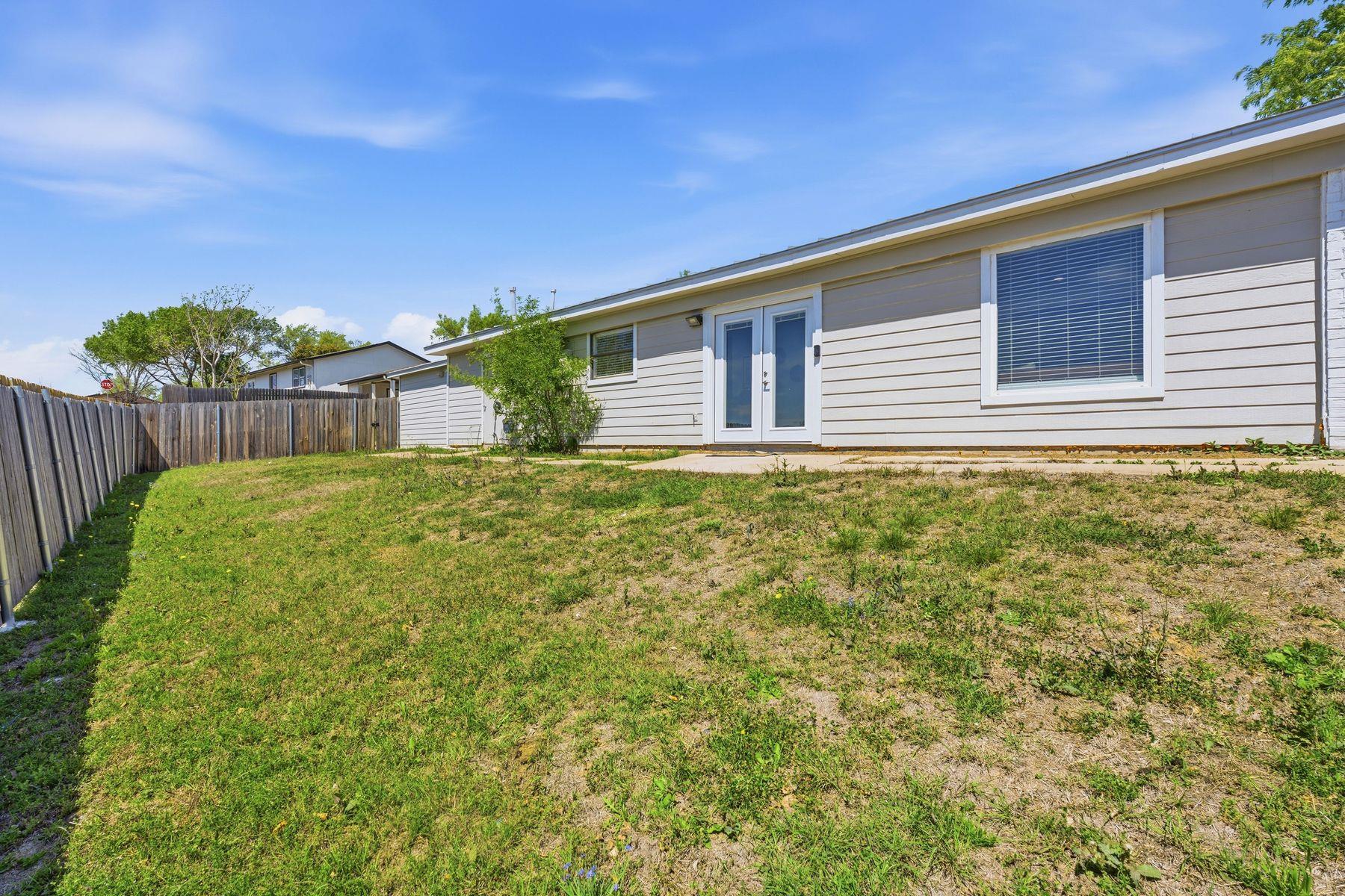 5800 Pinon Vista Dr, Austin, TX 78724