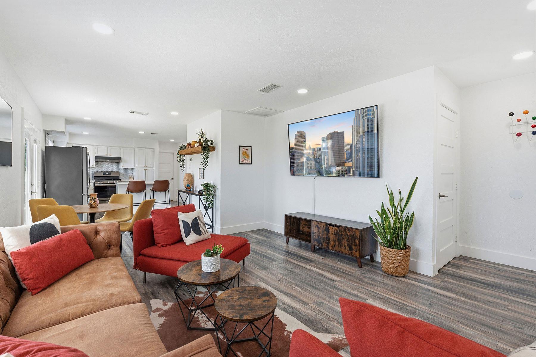 5800 Pinon Vista Dr, Austin, TX 78724