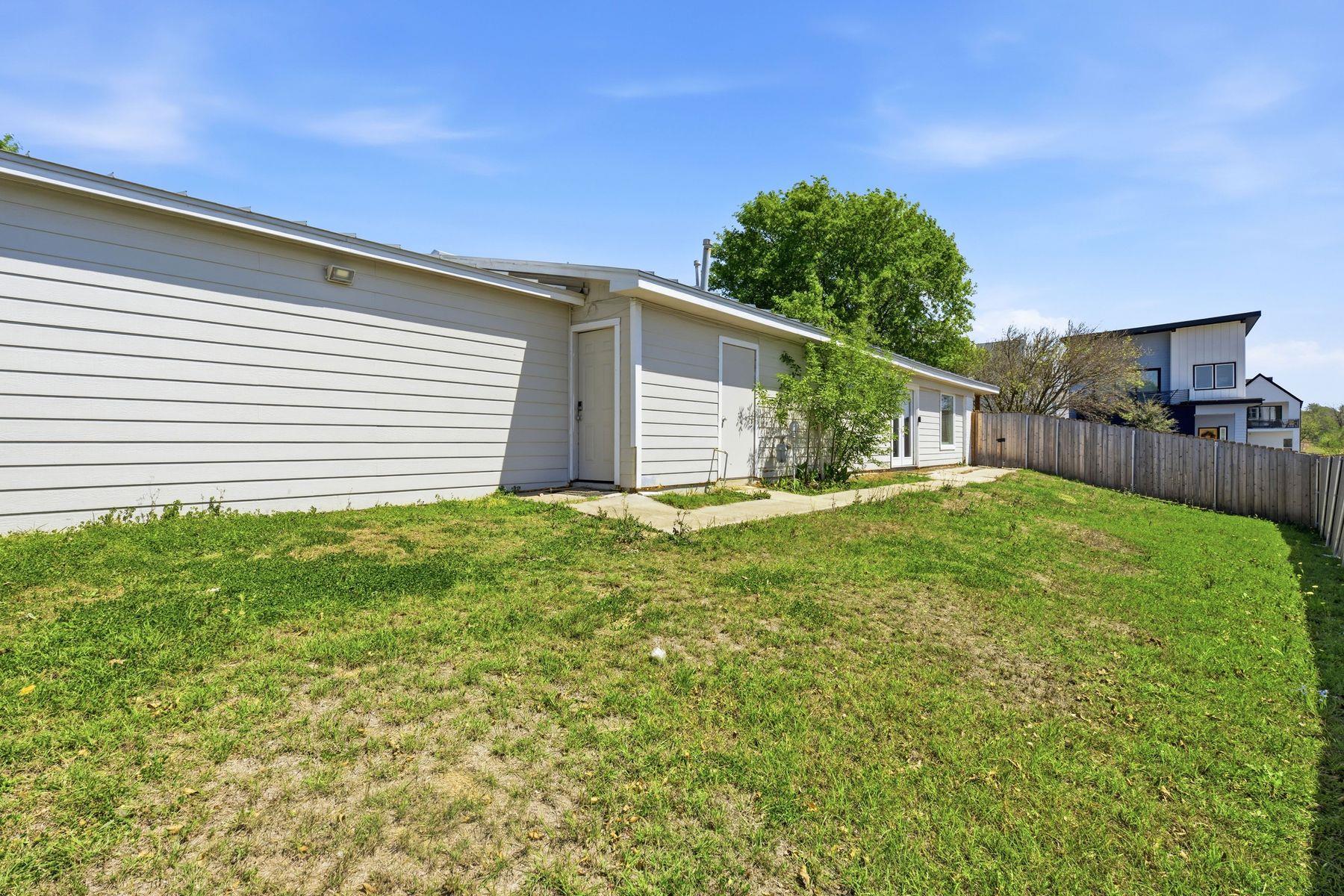 5800 Pinon Vista Dr, Austin, TX 78724