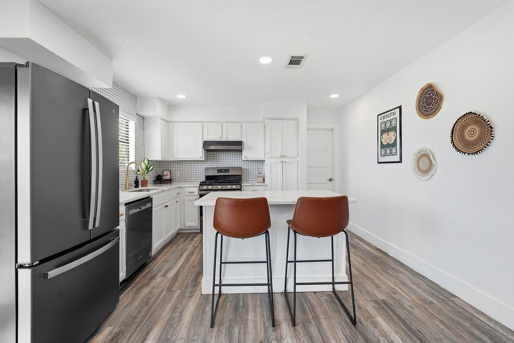 5800 Pinon Vista Dr, Austin, TX 78724