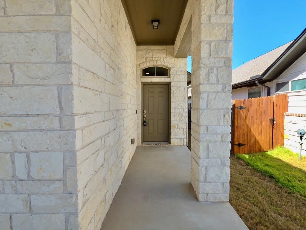 13208 Mariscan St, Manchaca, TX 78652