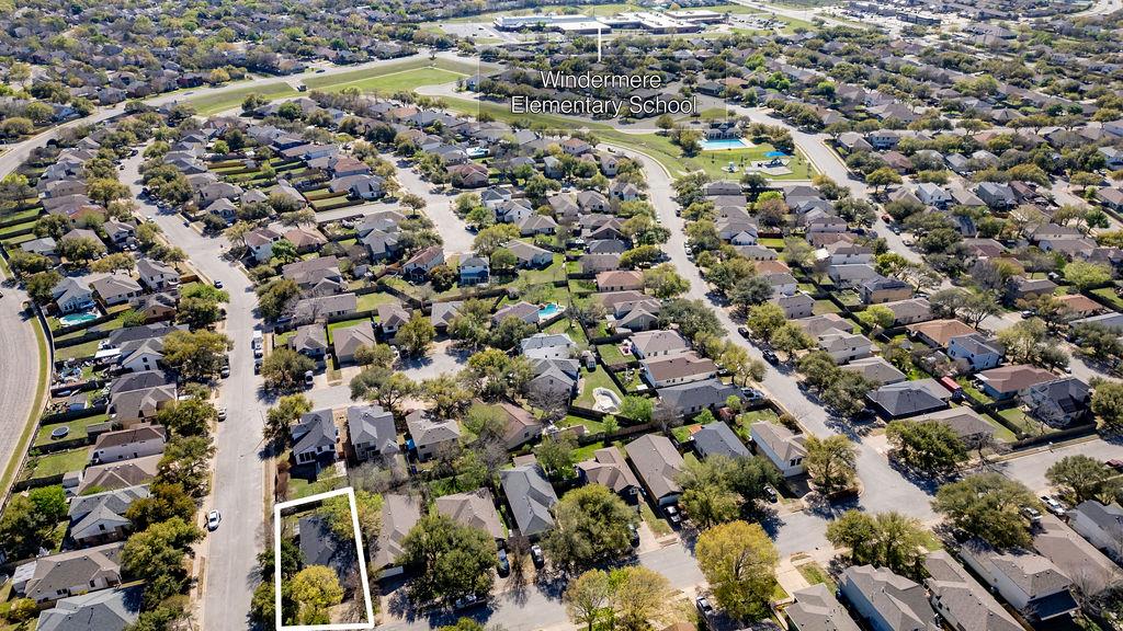 1001 Apple Cross Dr, Pflugerville, TX 78660