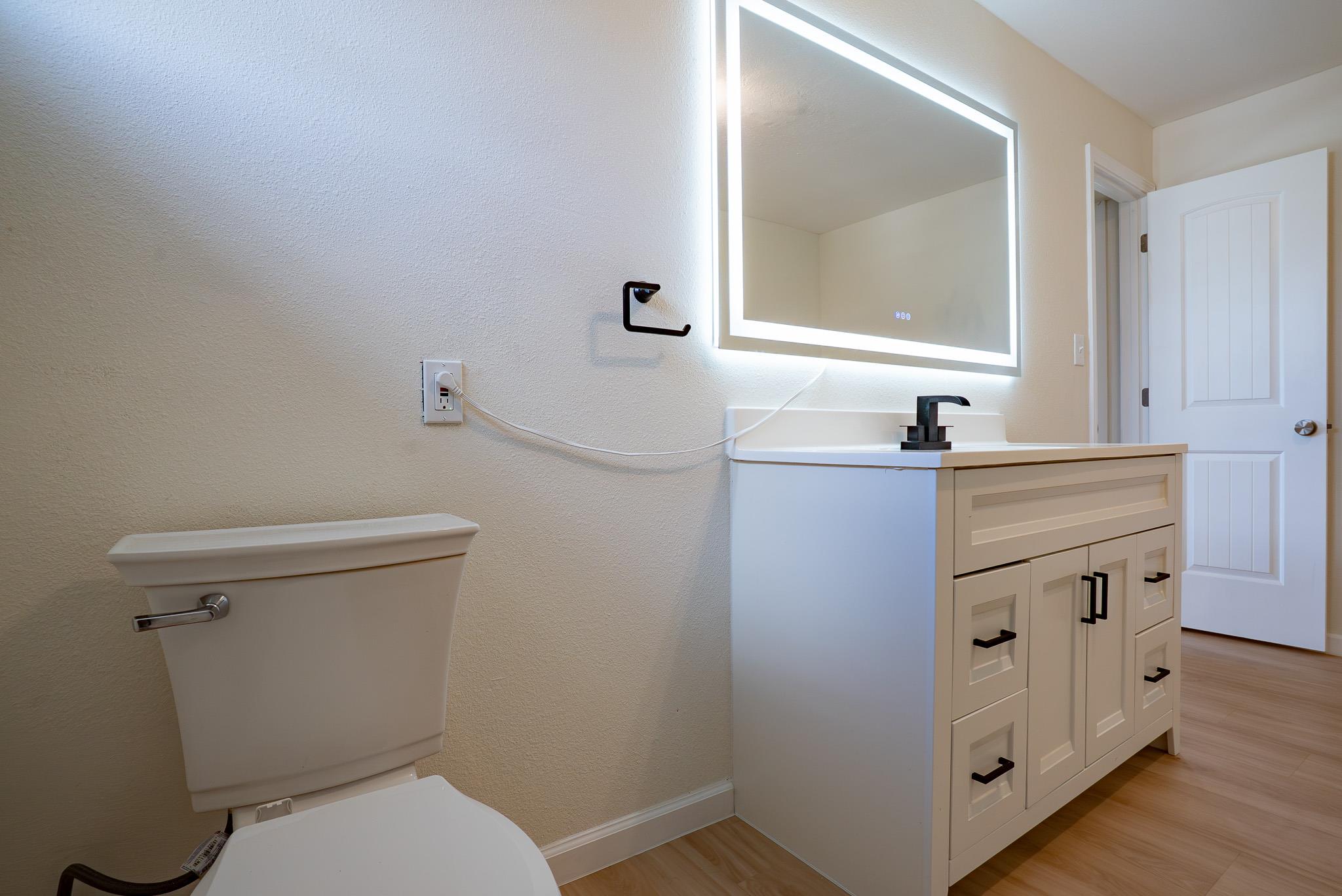 1012 Hill St, Burnet, TX 78611