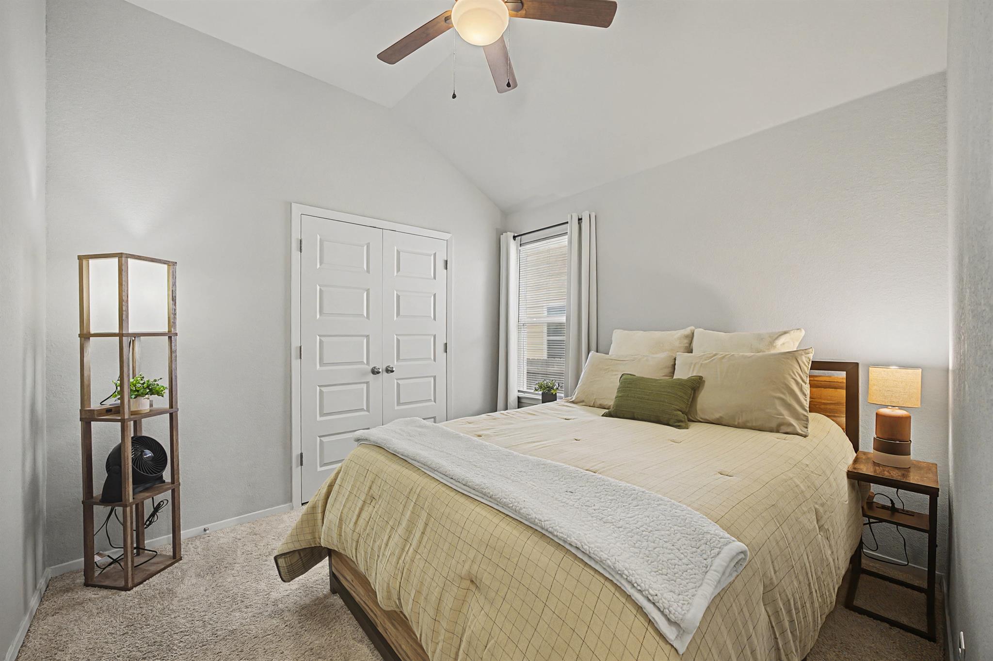 425 Spiny Lizard Ln, San Marcos, TX 78666