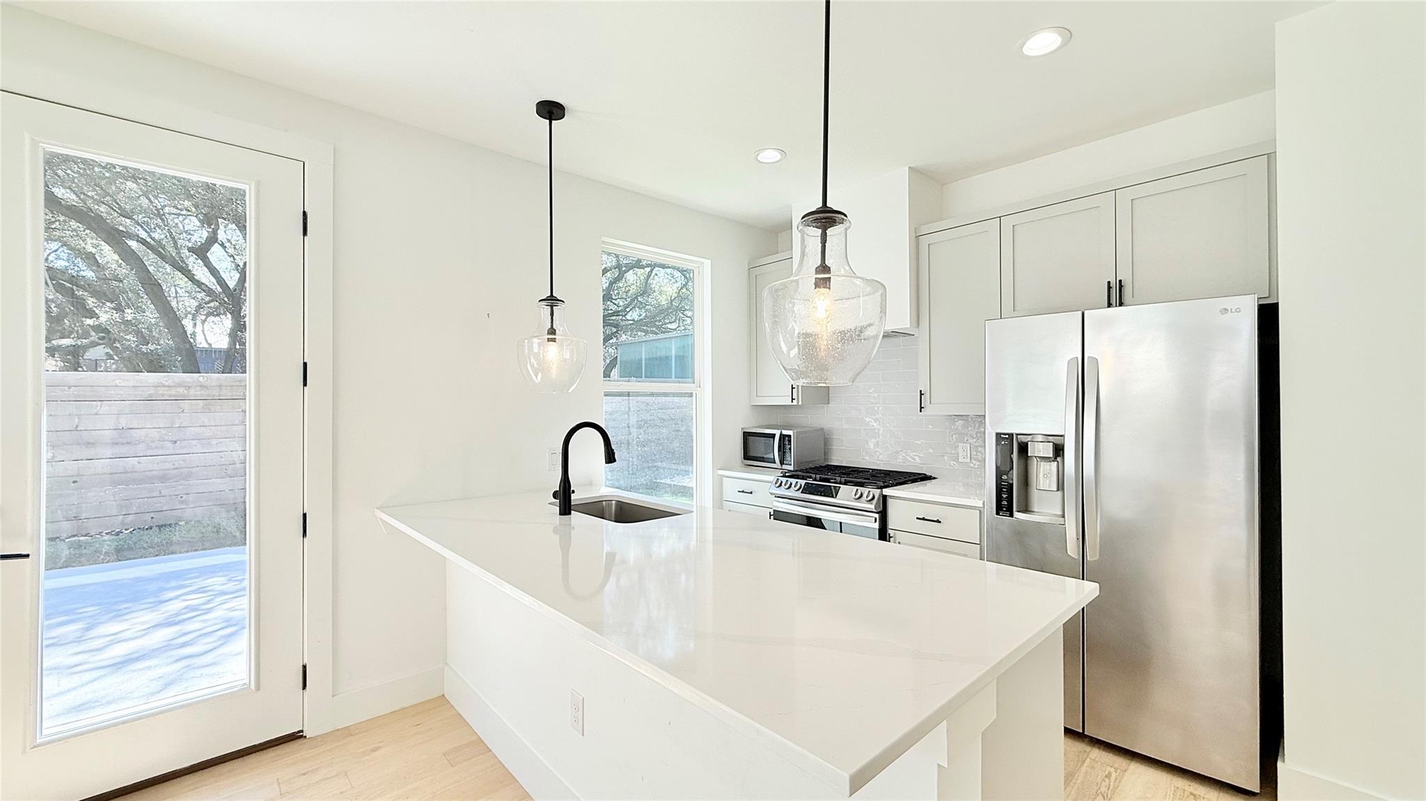 3417 Elija St # 2, Austin, TX 78745