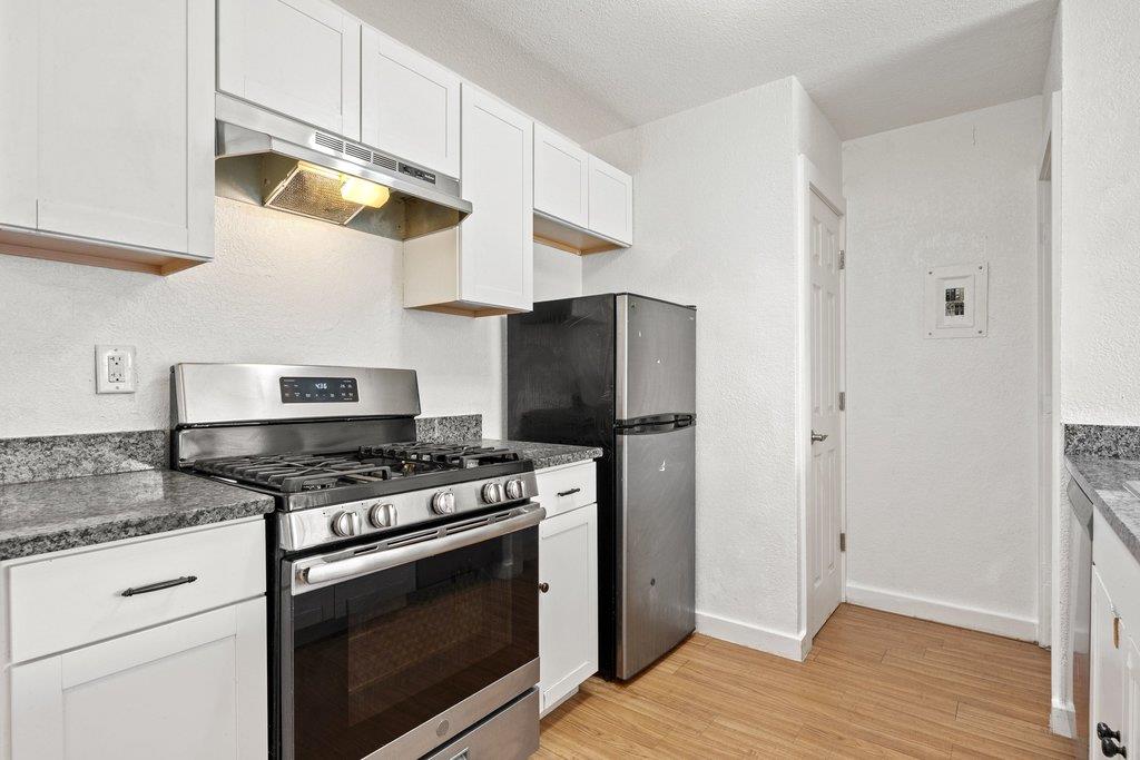 300 E Croslin St # 106, Austin, TX 78752