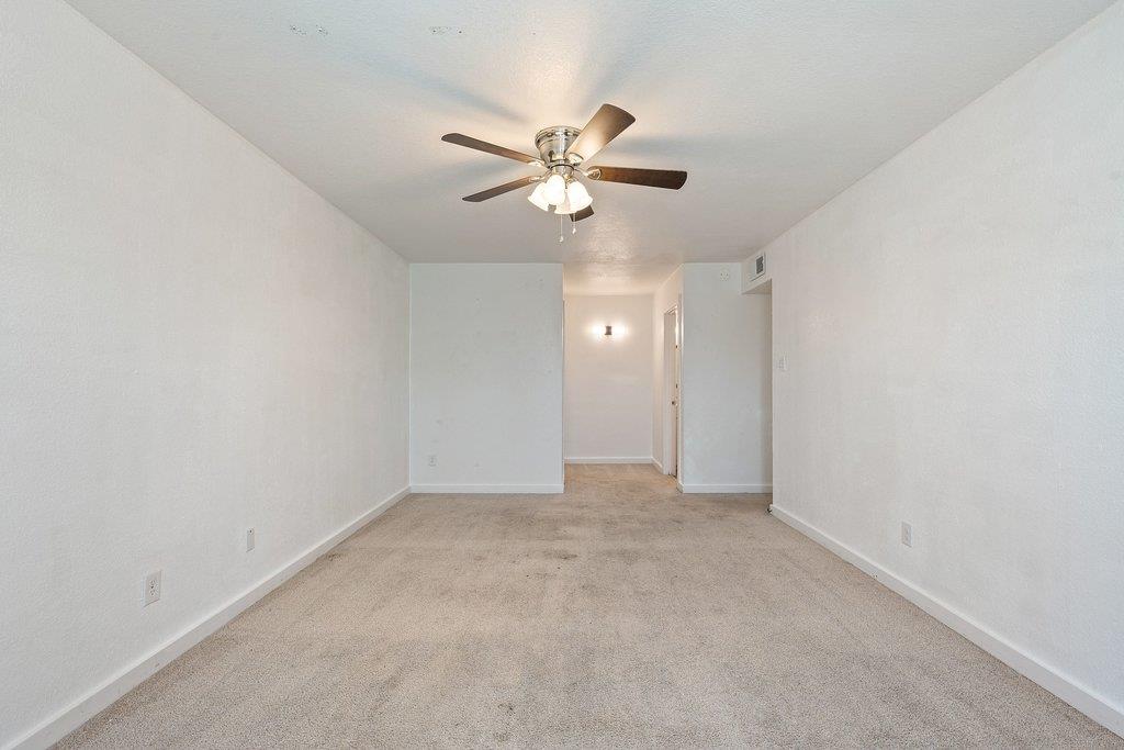 300 E Croslin St # 106, Austin, TX 78752