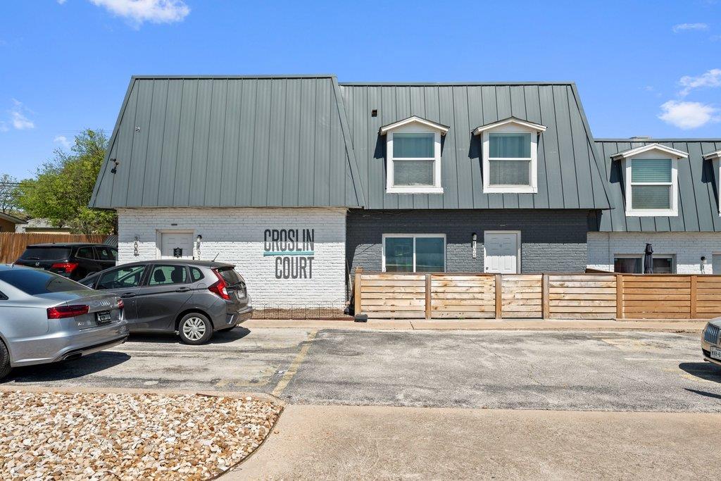 300 E Croslin St # 106, Austin, TX 78752