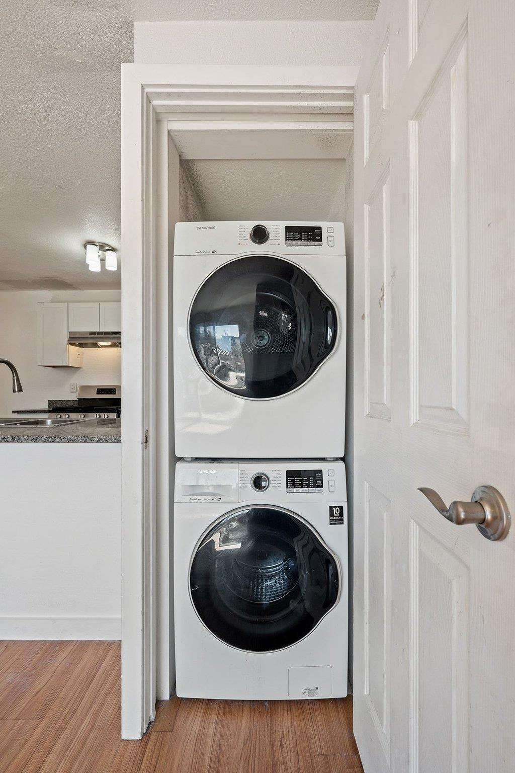 300 E Croslin St # 106, Austin, TX 78752