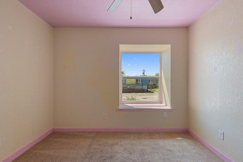 300 E Croslin St # 106, Austin, TX 78752