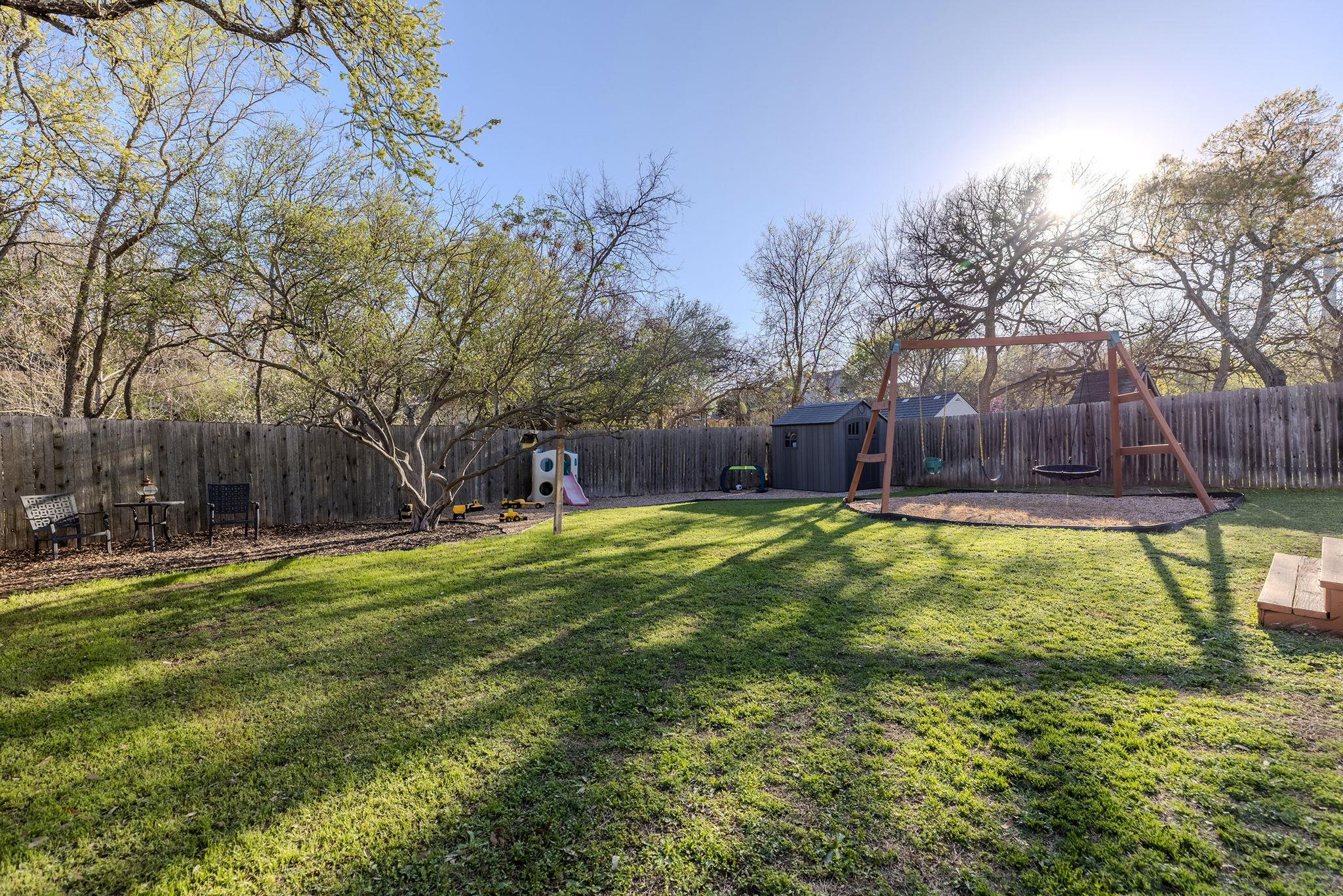 1002 Moser River Dr, Leander, TX 78641