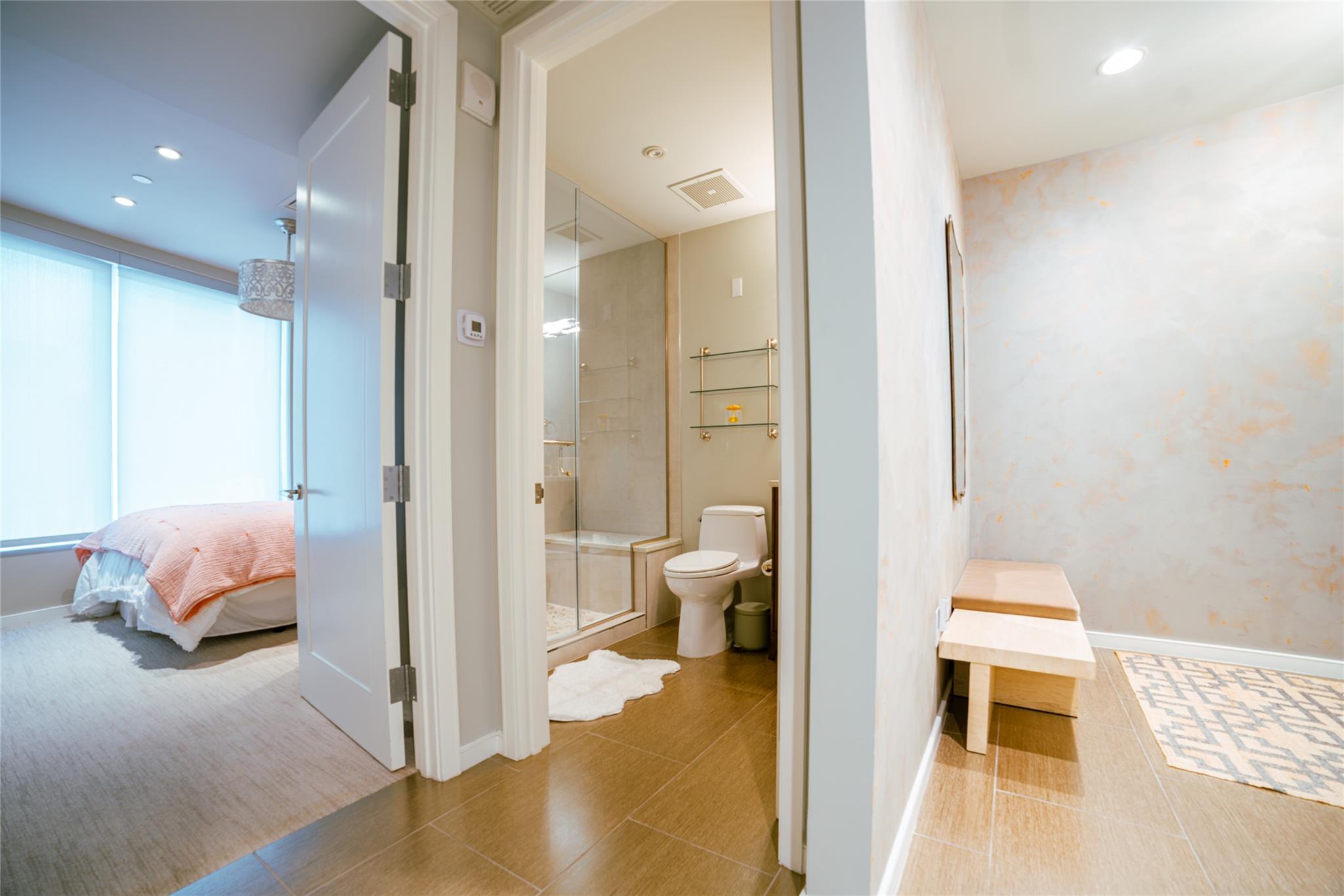 200 Congress Ave # 11C, Austin, TX 78701