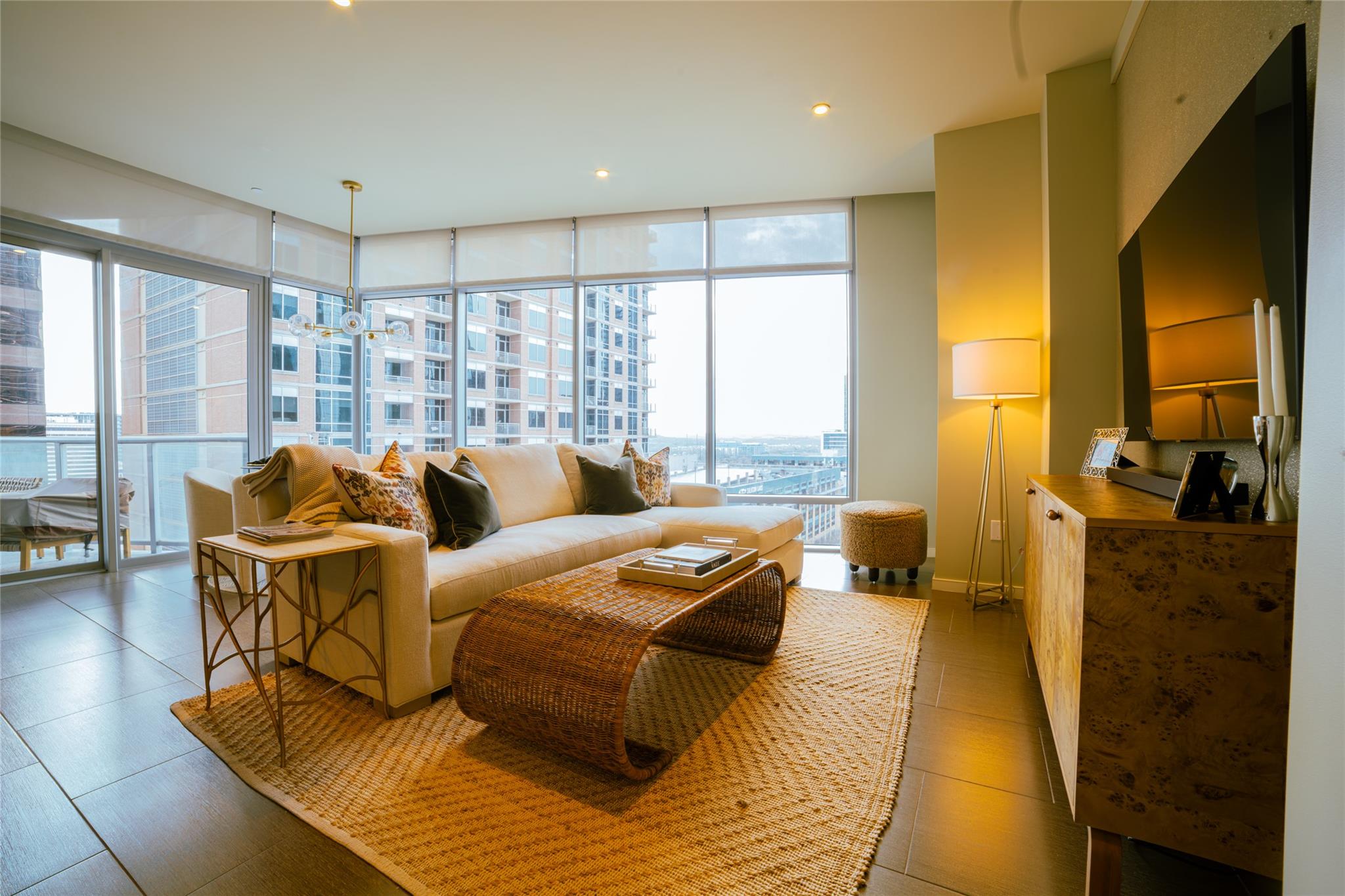 200 Congress Ave # 11C, Austin, TX 78701