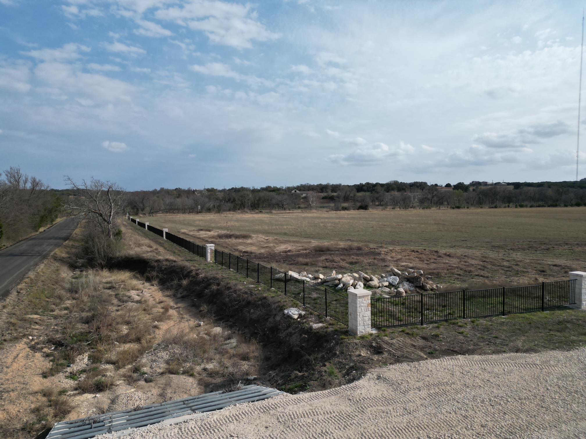 101 Scotty Ln, Liberty Hill, TX 78642