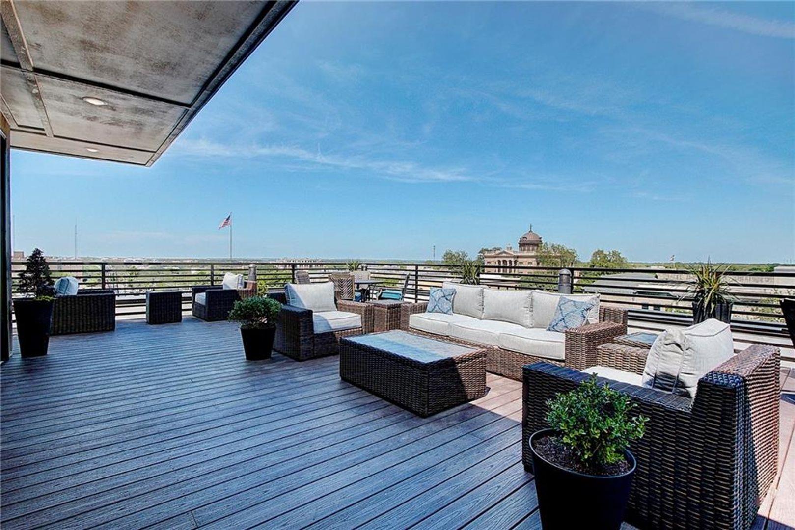 810 S Rock St # 202, Georgetown, TX 78626