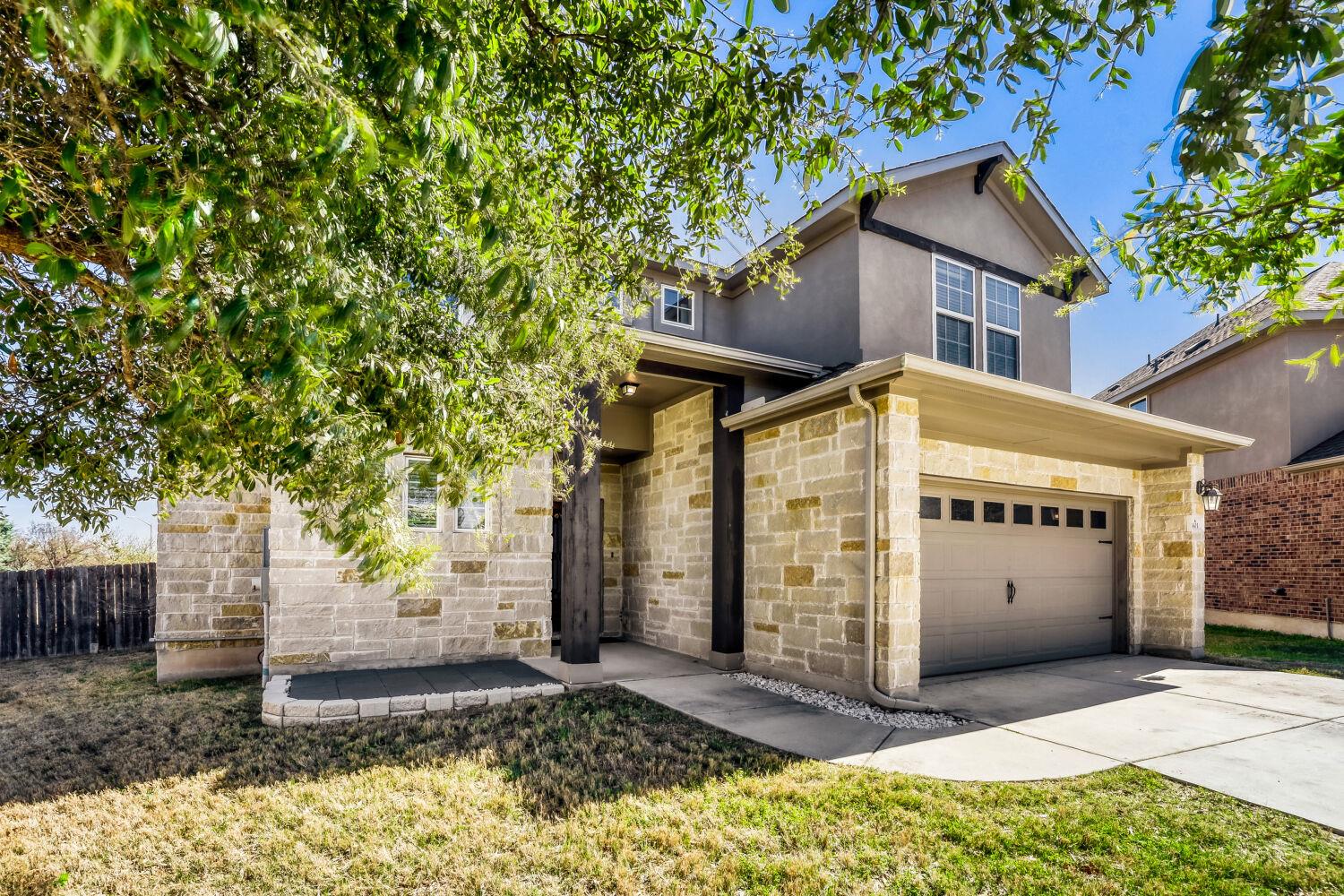 401 Pecan Bayou Ct, Leander, TX 78641