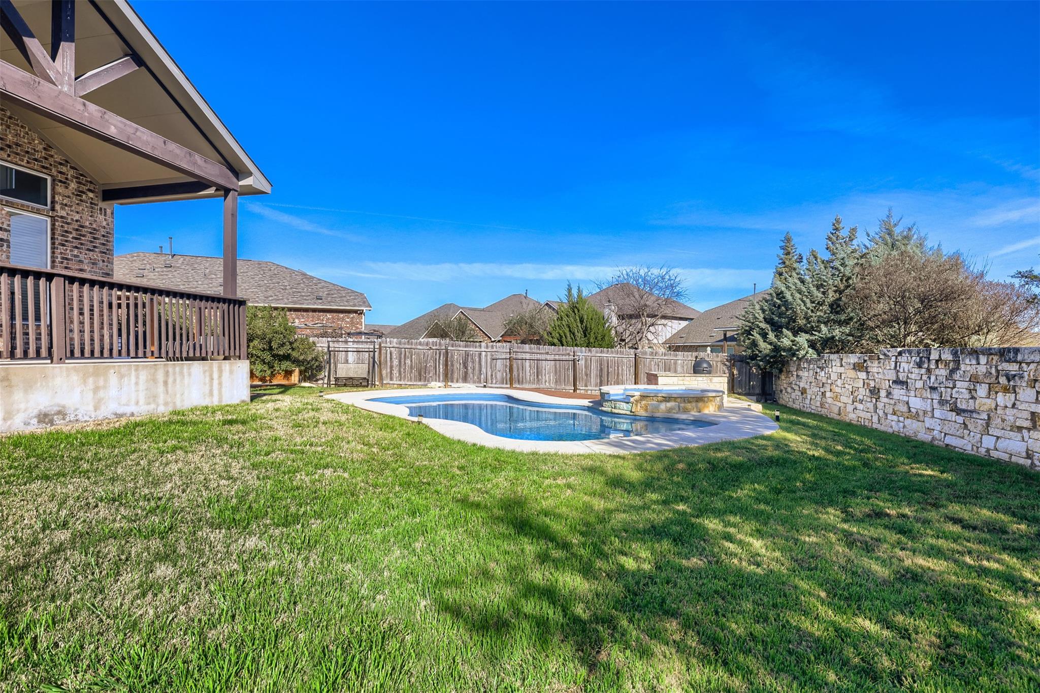 401 Pecan Bayou Ct, Leander, TX 78641