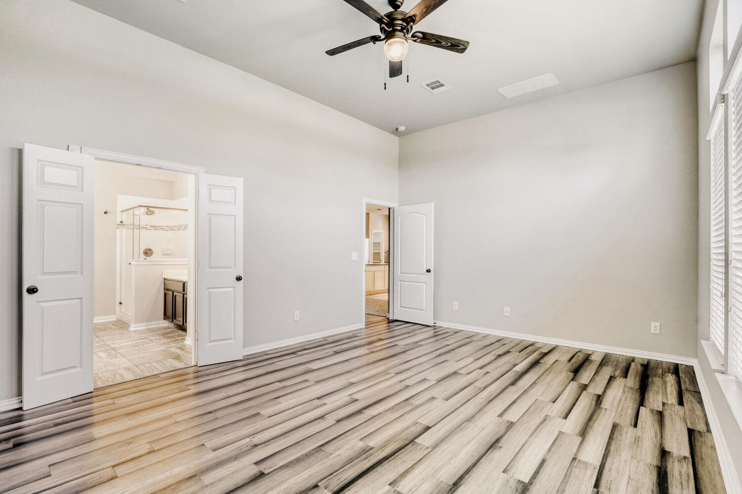 401 Pecan Bayou Ct, Leander, TX 78641