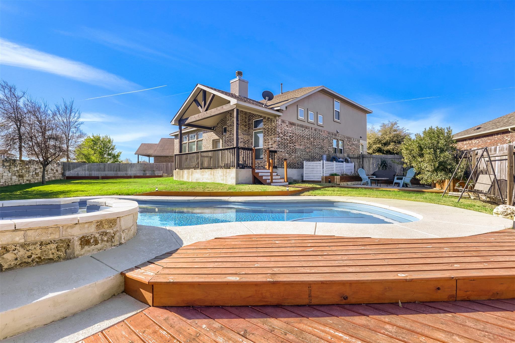 401 Pecan Bayou Ct, Leander, TX 78641