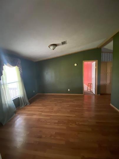 99 Roots Rd, Martindale, TX 78655