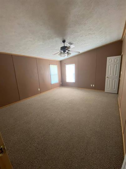 99 Roots Rd, Martindale, TX 78655