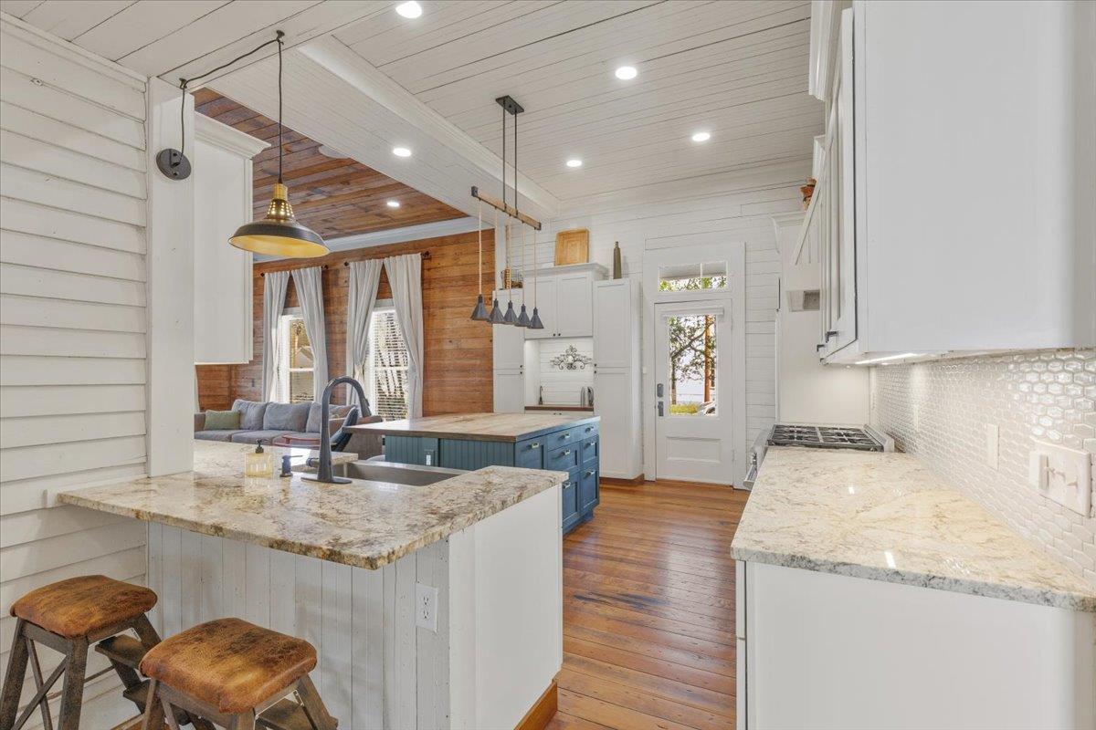 709 Hill St, Bastrop, TX 78602