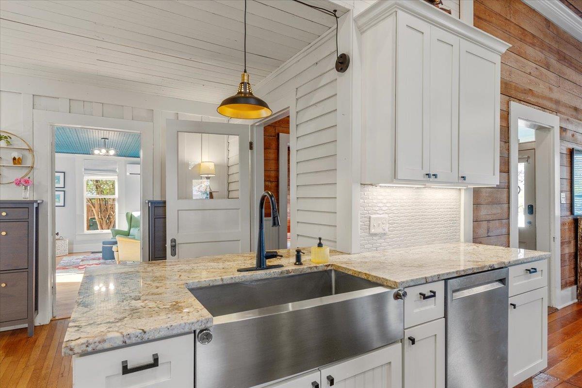 709 Hill St, Bastrop, TX 78602