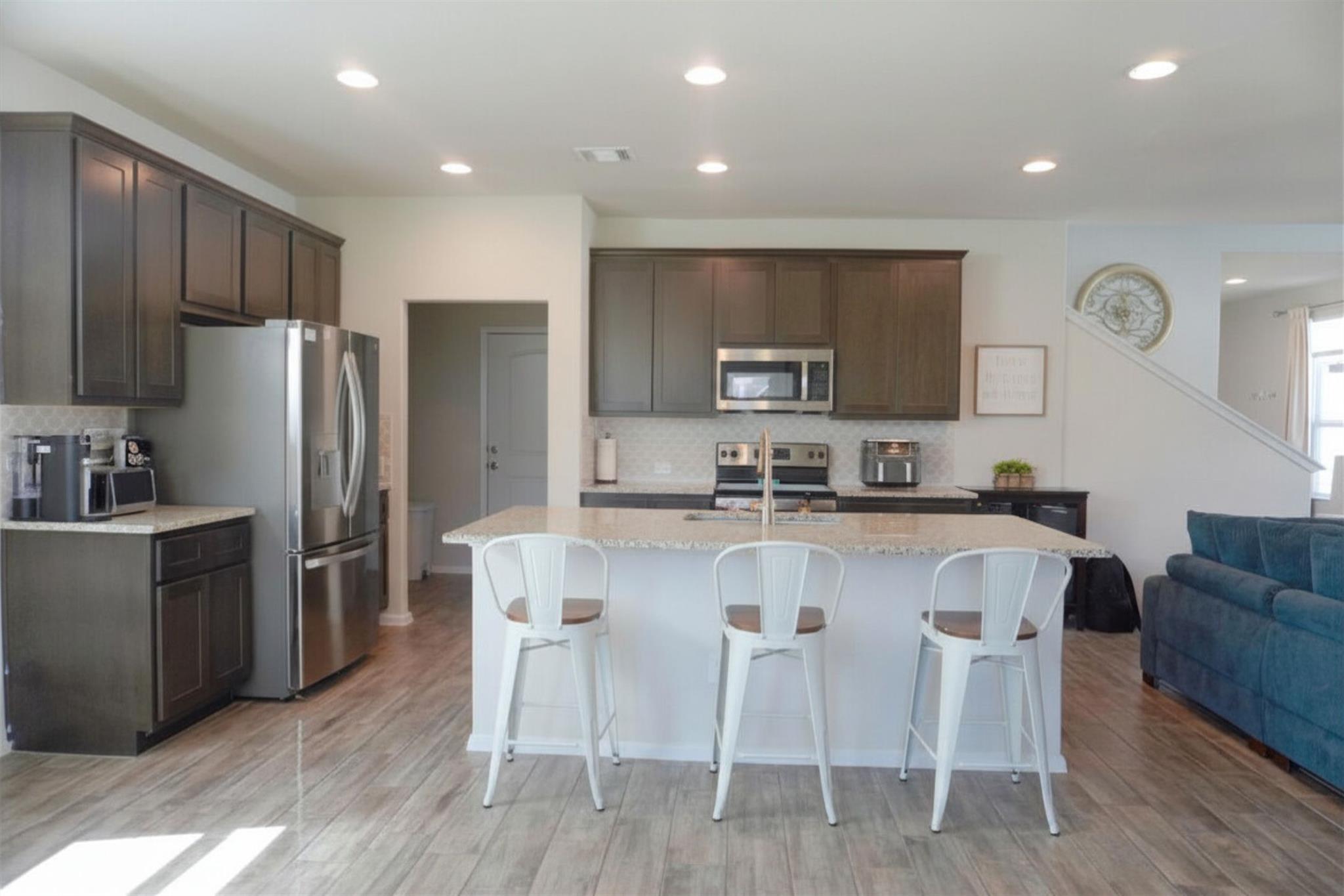 153 Blue Agate Ct, Jarrell, TX 76537