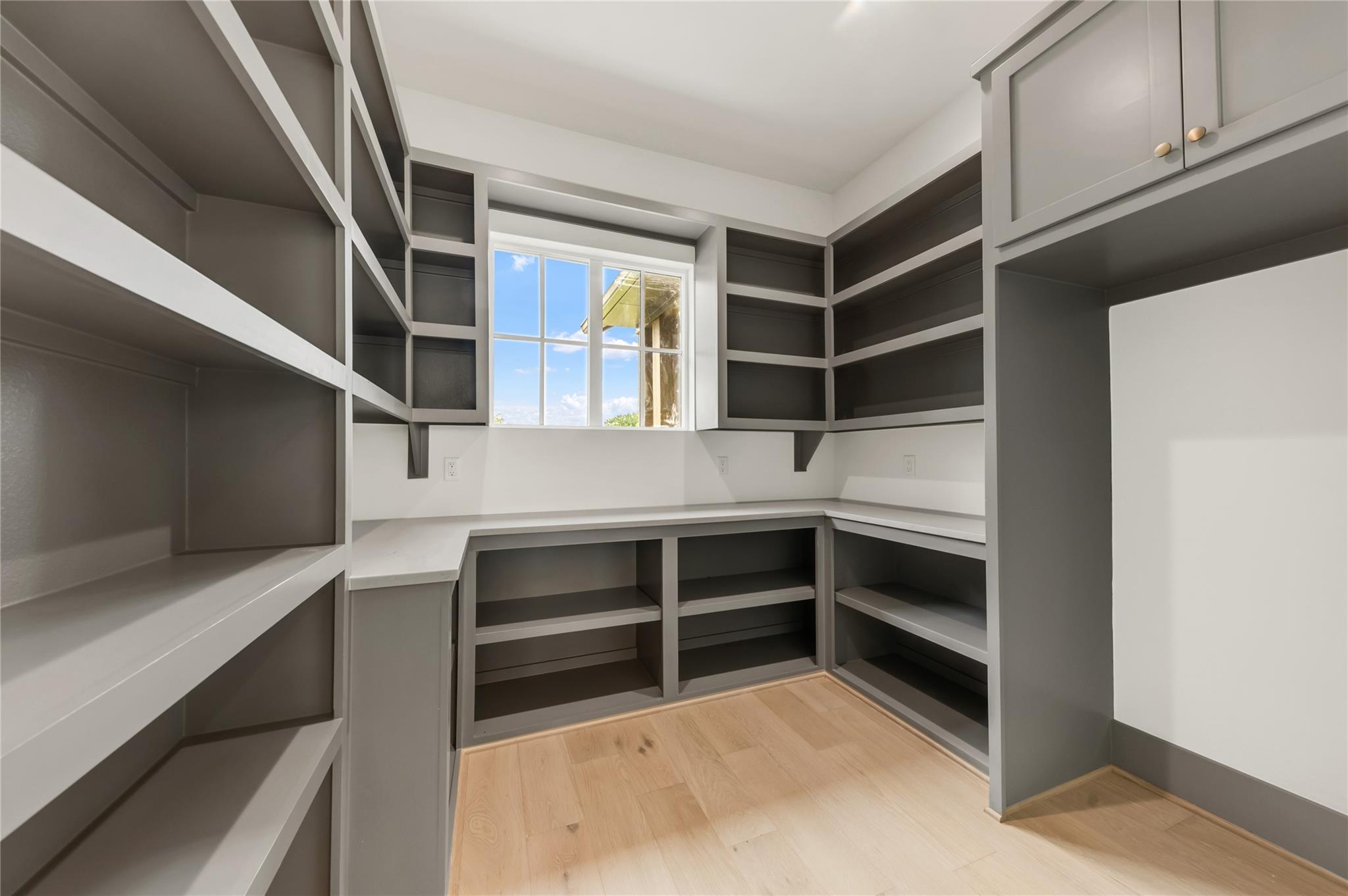 10370 Pecan Grove Ct, Chappell Hill, TX 77426