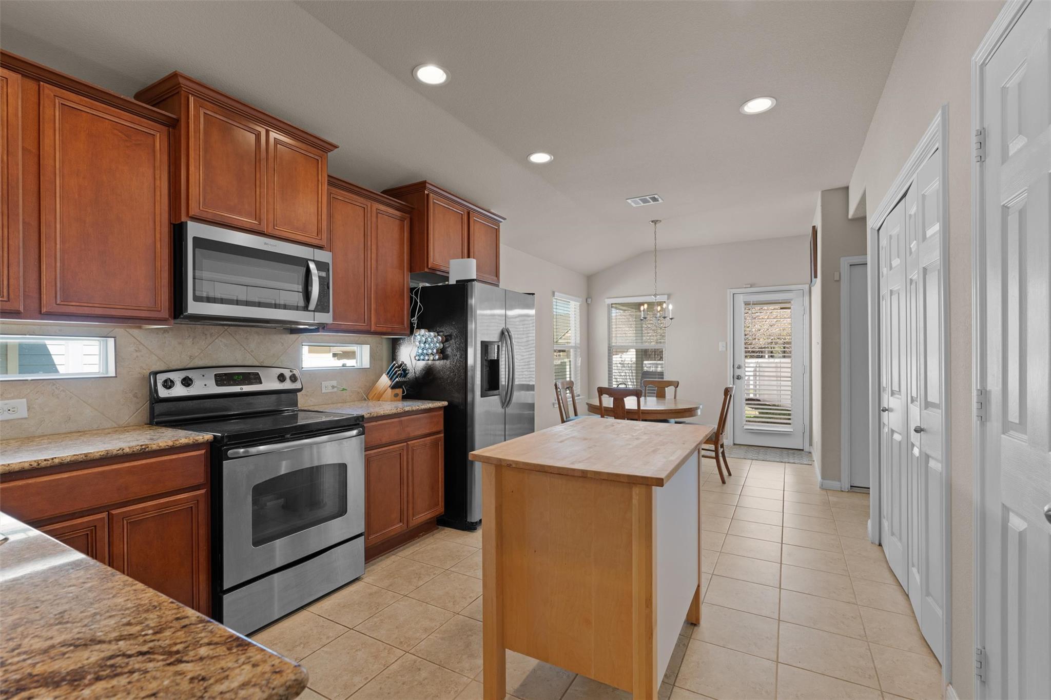 716 Niobrara River Dr, Pflugerville, TX 78660