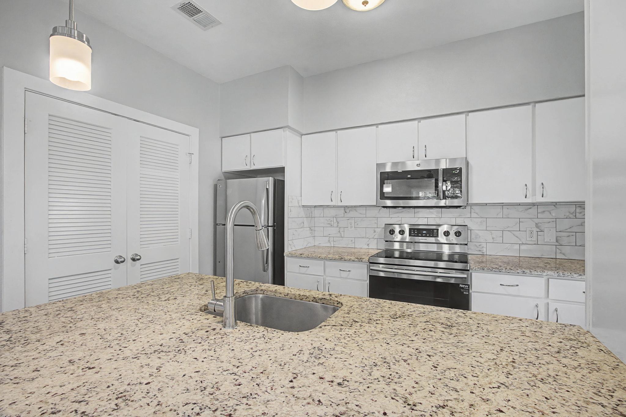 1201 Grove Blvd # 2304, Austin, TX 78741