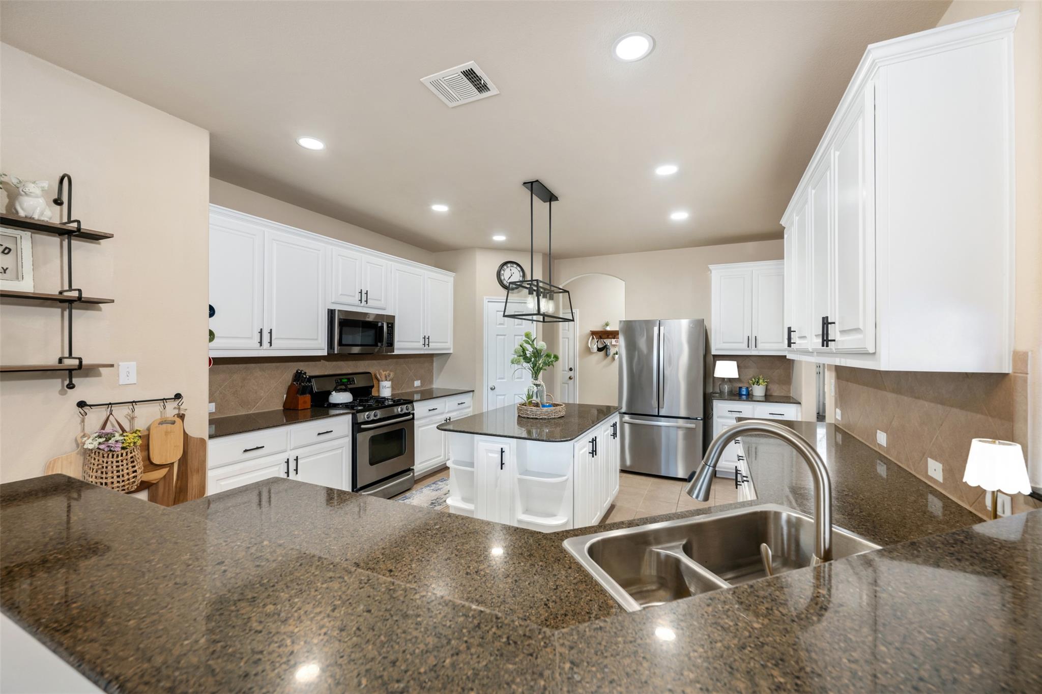 18300 Shallow Pool Dr, Pflugerville, TX 78660