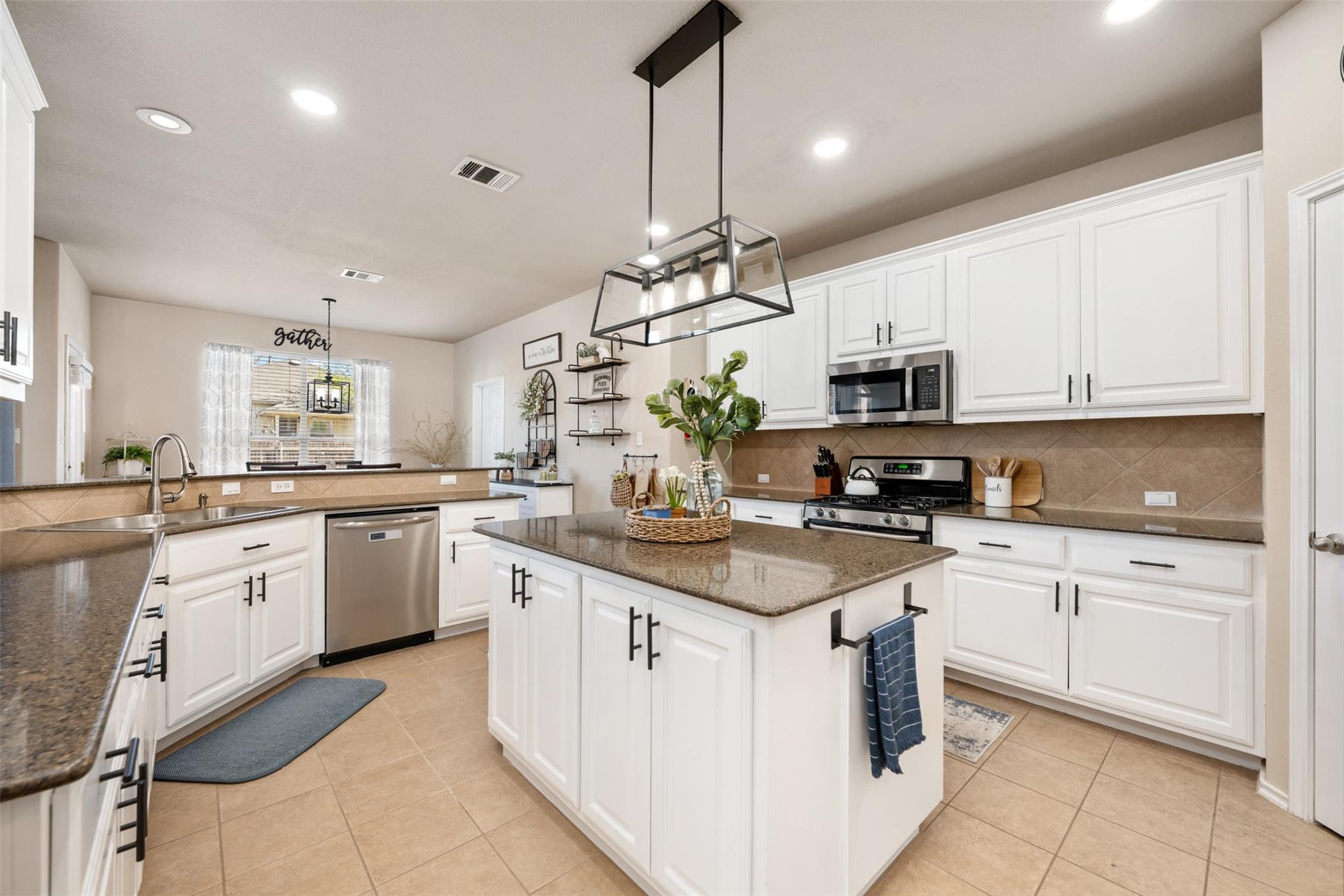 18300 Shallow Pool Dr, Pflugerville, TX 78660