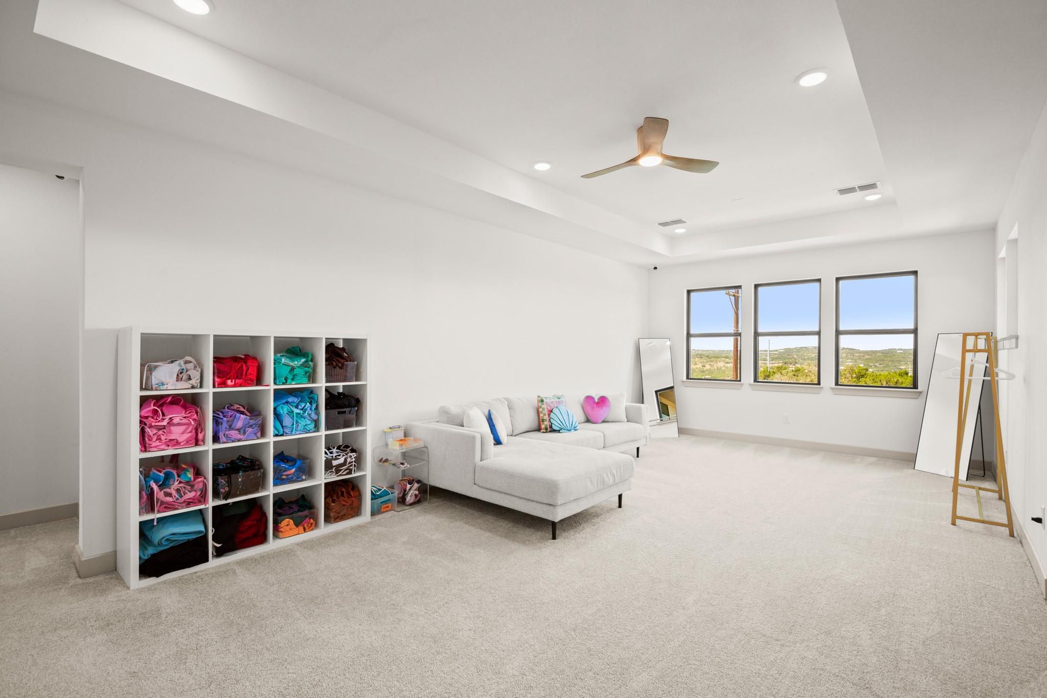 900 Bristol Creek Bnd, Austin, TX 78738