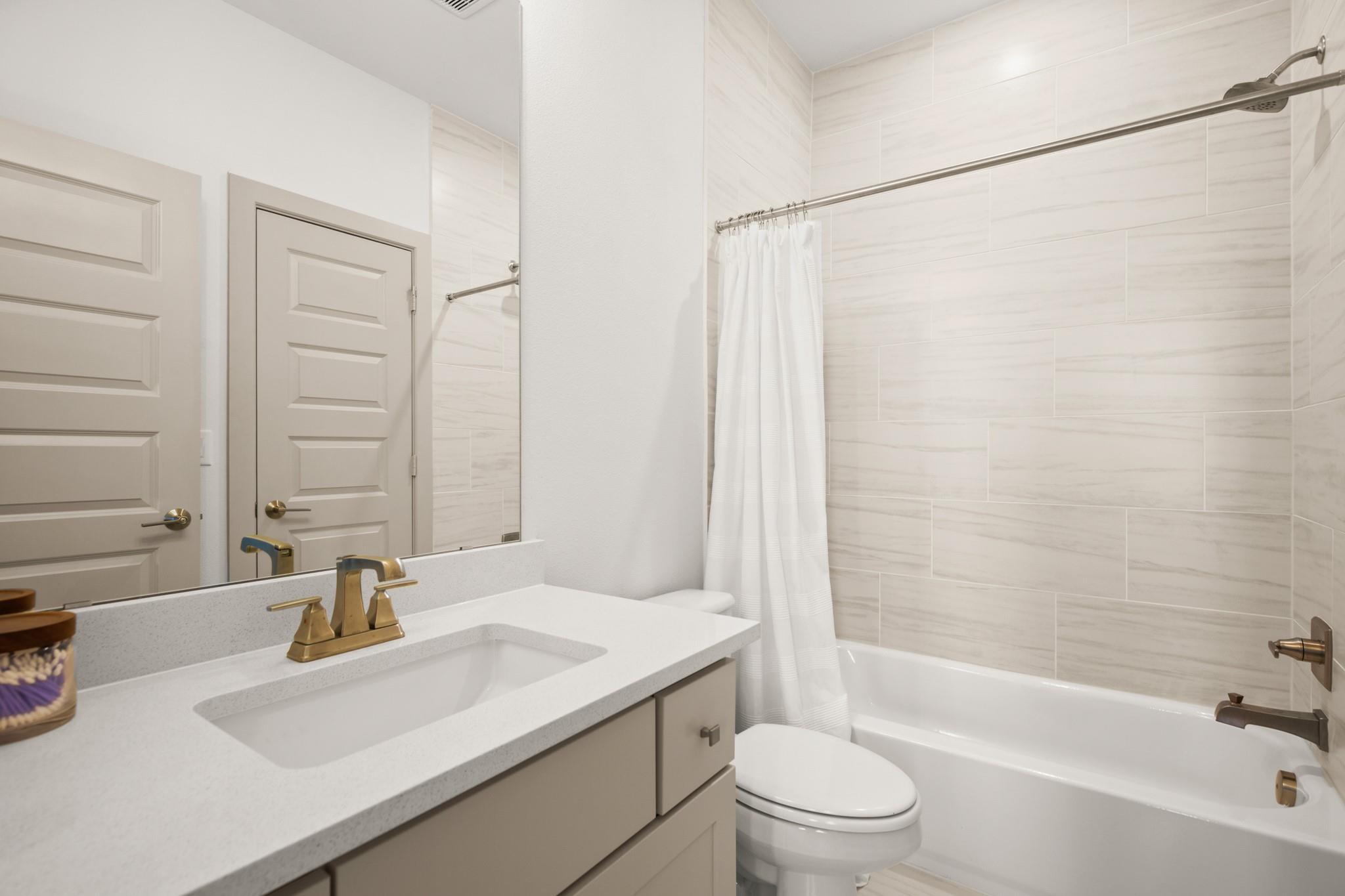 900 Bristol Creek Bnd, Austin, TX 78738