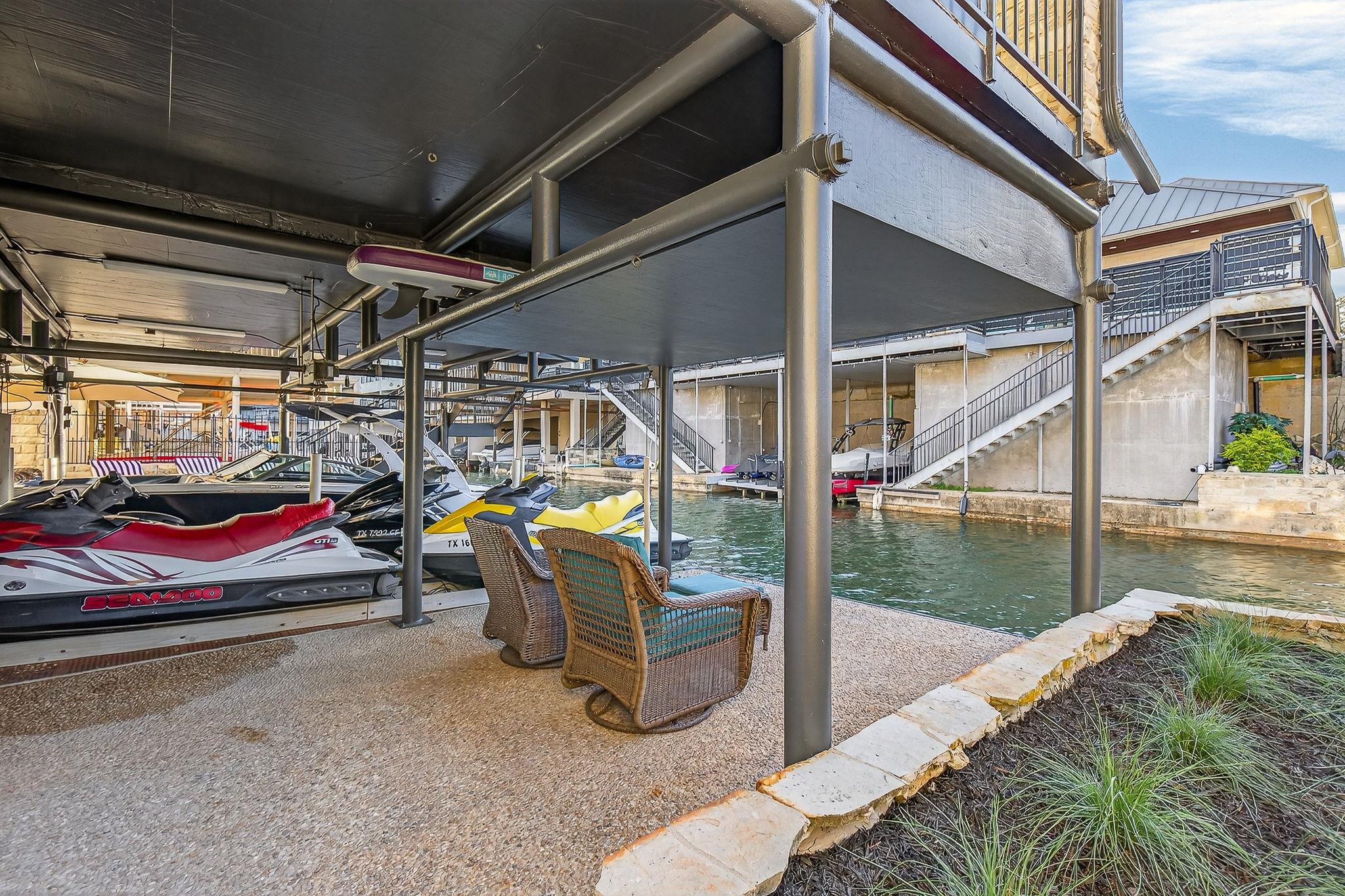 402 Horseshoe Bay North Blvd, Horseshoe Bay, TX 78657