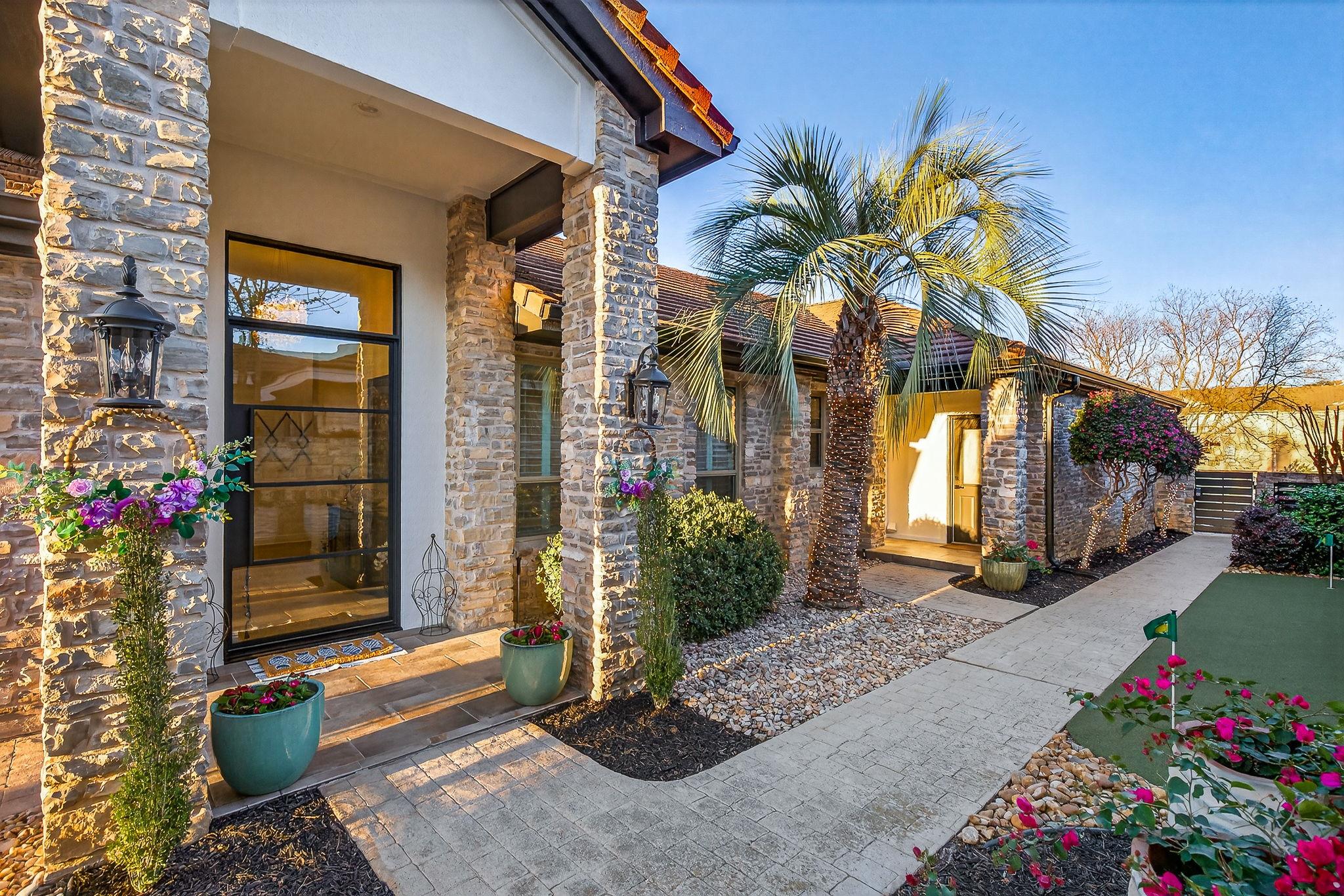 402 Horseshoe Bay North Blvd, Horseshoe Bay, TX 78657