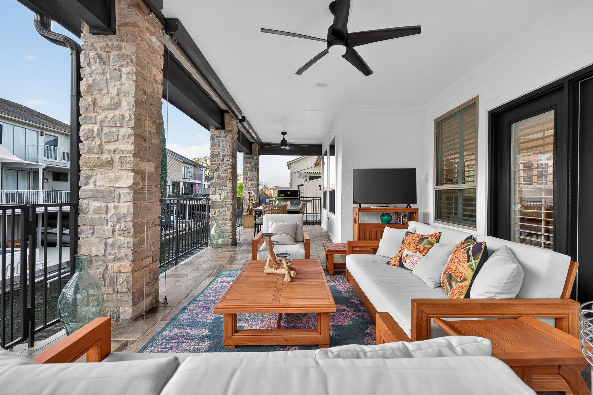 402 Horseshoe Bay North Blvd, Horseshoe Bay, TX 78657