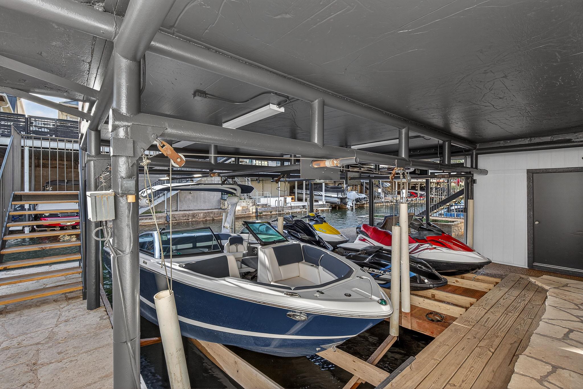 402 Horseshoe Bay North Blvd, Horseshoe Bay, TX 78657